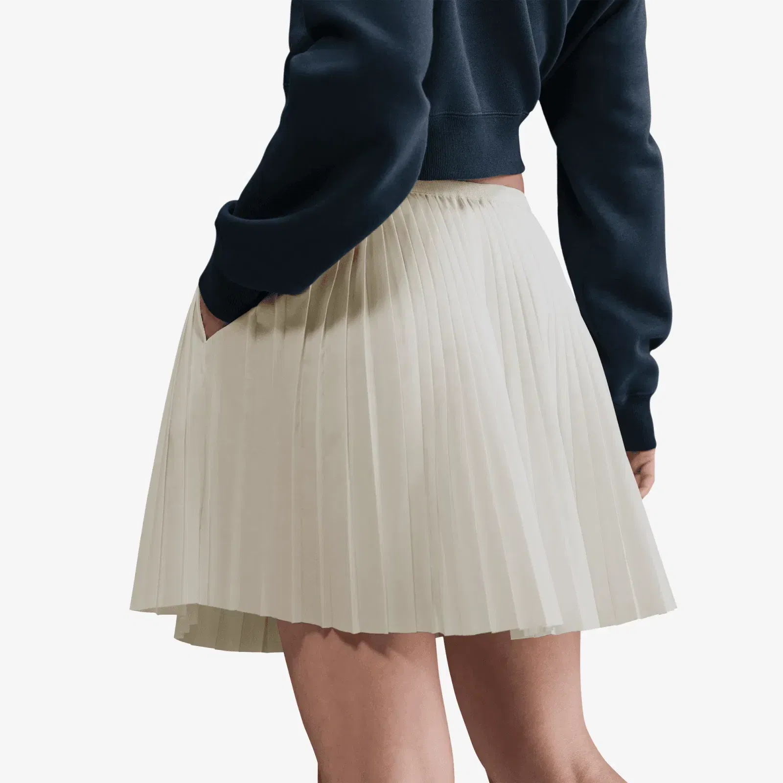 NIKE PLEATED SKIRT { WHITE