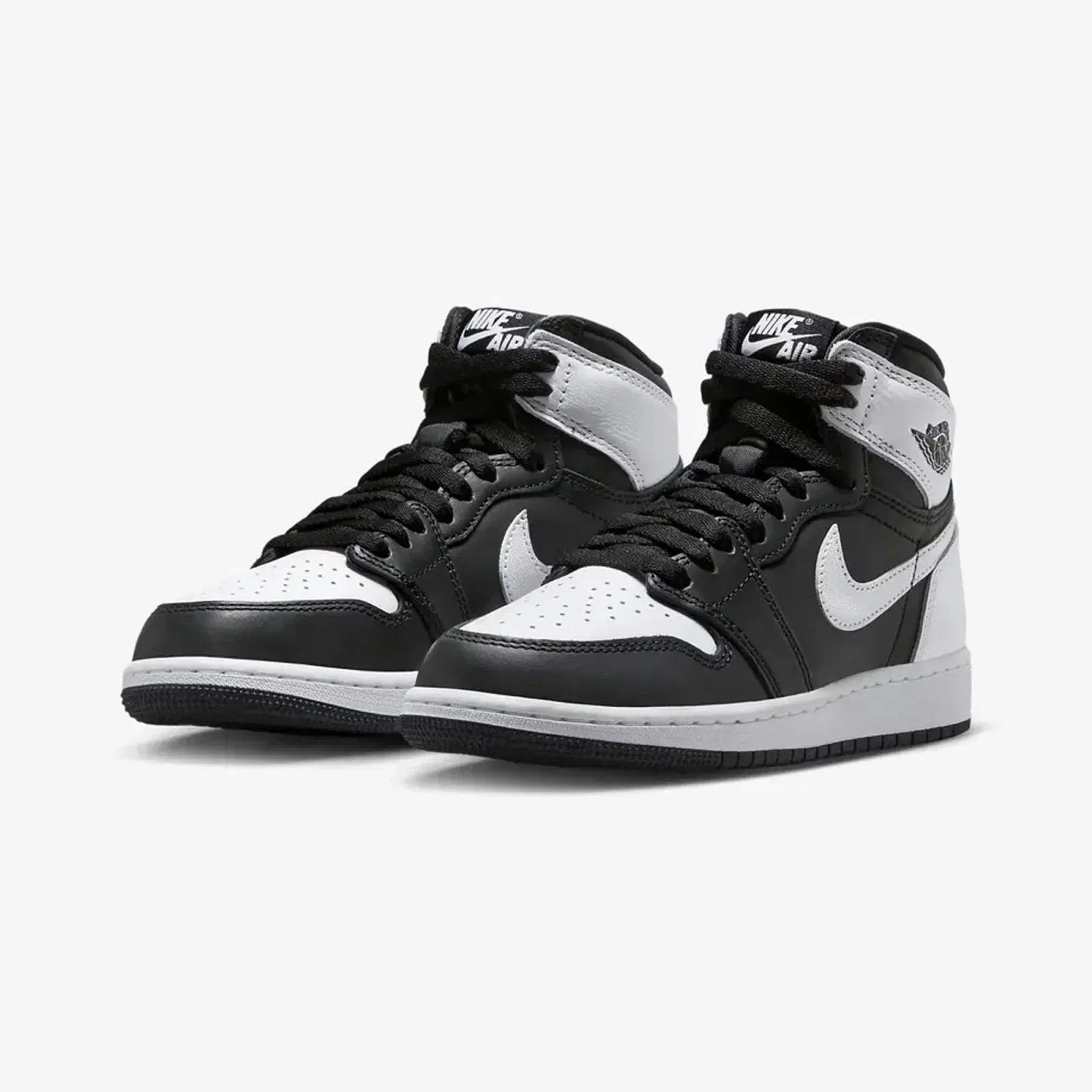 Jordan AIR JORDAN 1 HIGH OG (GS) { BLACK/WHITE-WHITE