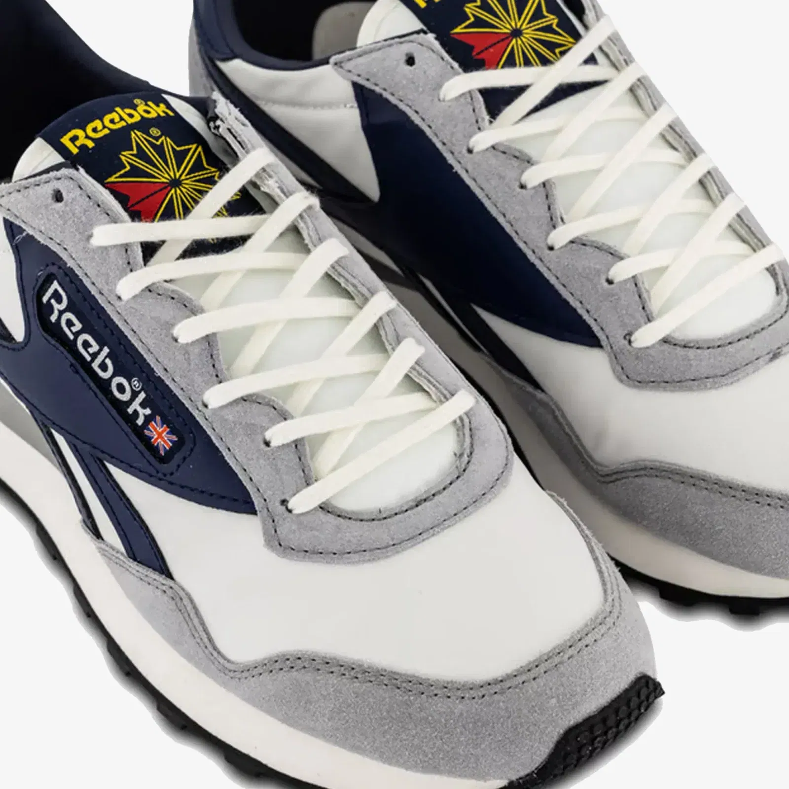 Reebok AZTEC II { GREY 3/CHALK/VECTOR NAVY