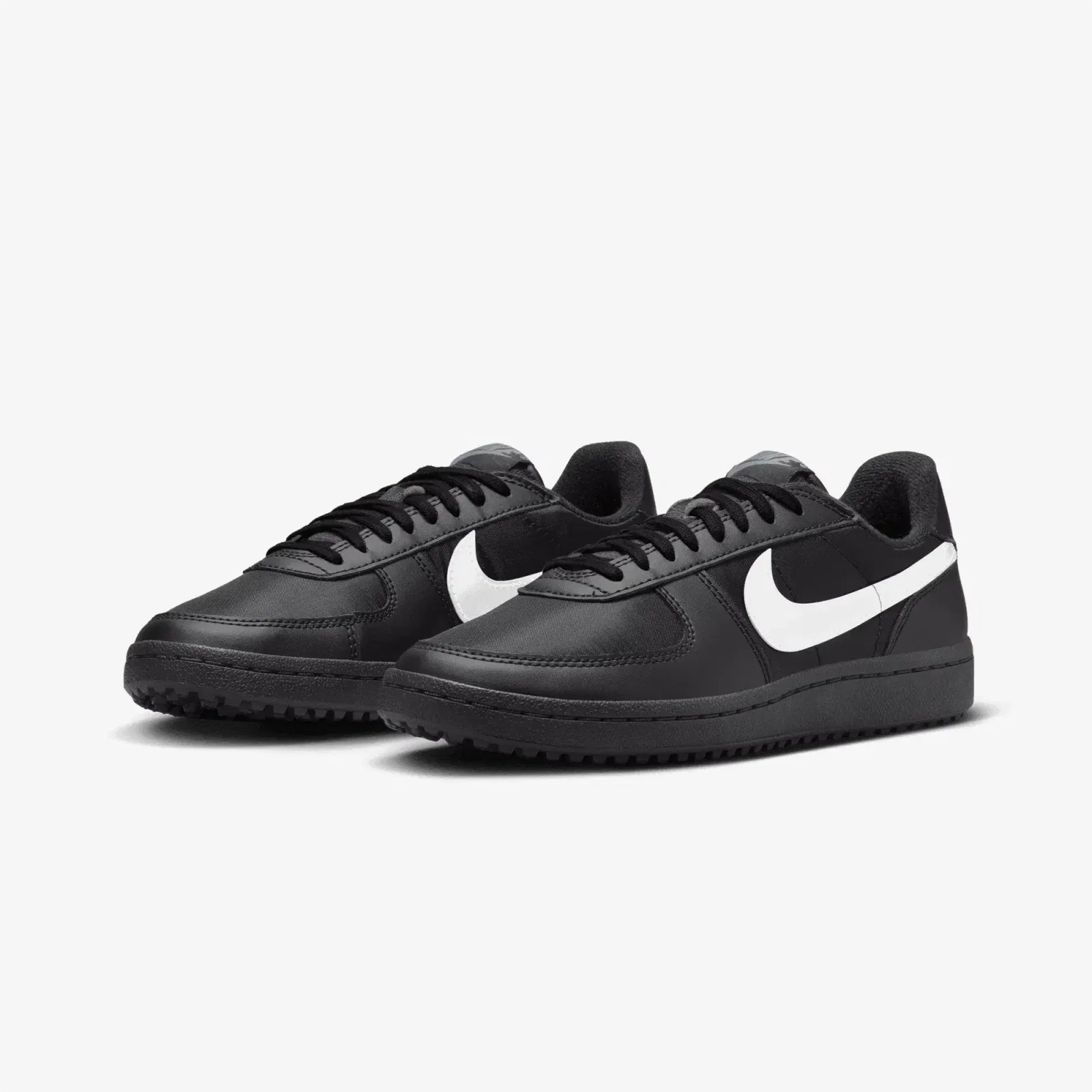 NIKE FIELD GENERAL { BLACK/METALLIC SILVER-BLACK