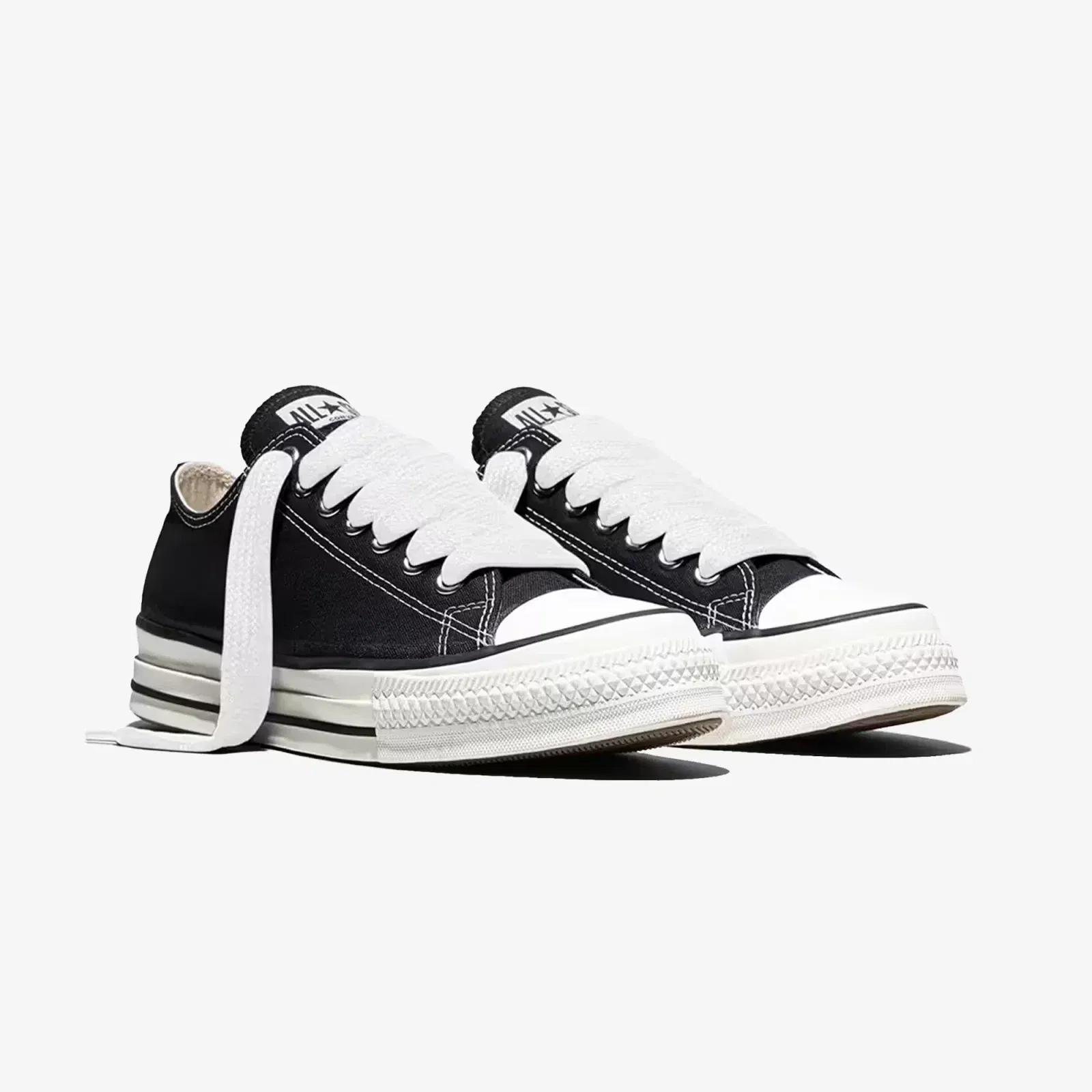 CONVERSE CHUCK TAYLOR ALL STAR THROWBACK { BLACK/VINTAGE WHITE/RED