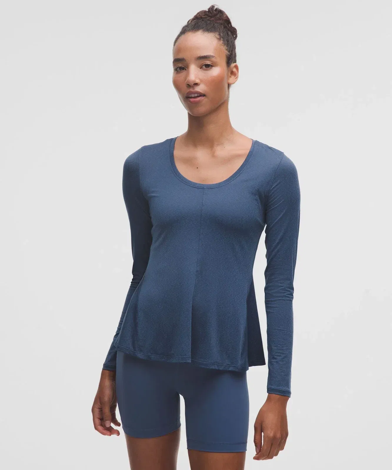 Lululemon Women's Lightweight Flowy Hem Long-Sleeve Shirt