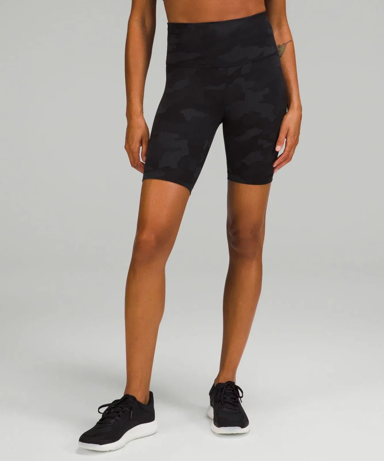 Lululemon Women's Wunder Train High-Rise Short 8"