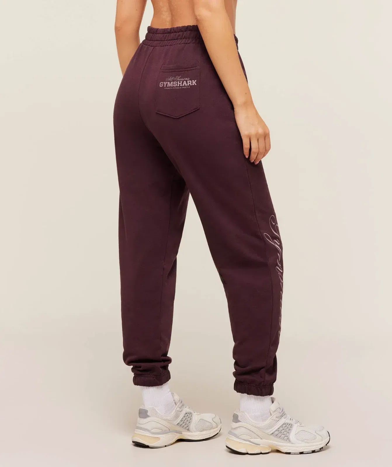 Gymshark All Seasons Graphic Jogger - GS Cherry Purple