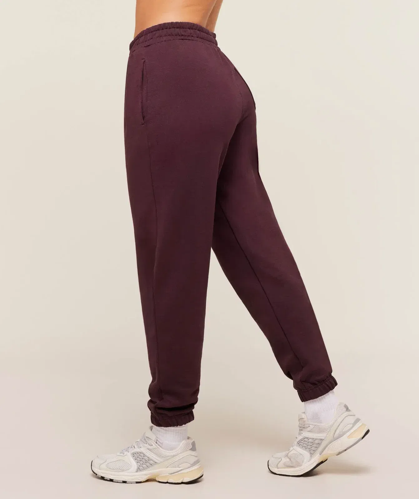 Gymshark All Seasons Graphic Jogger - GS Cherry Purple
