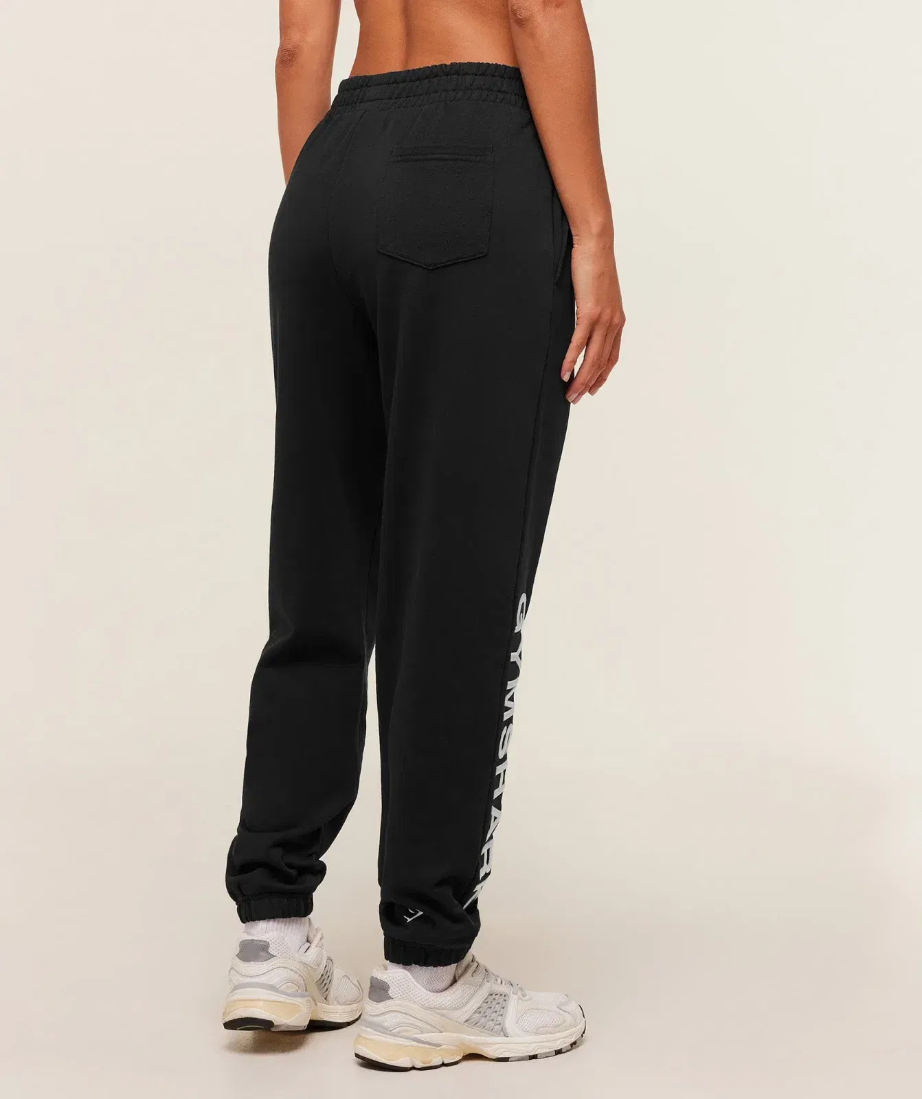 Gymshark Embroidered Logo Joggers - Black