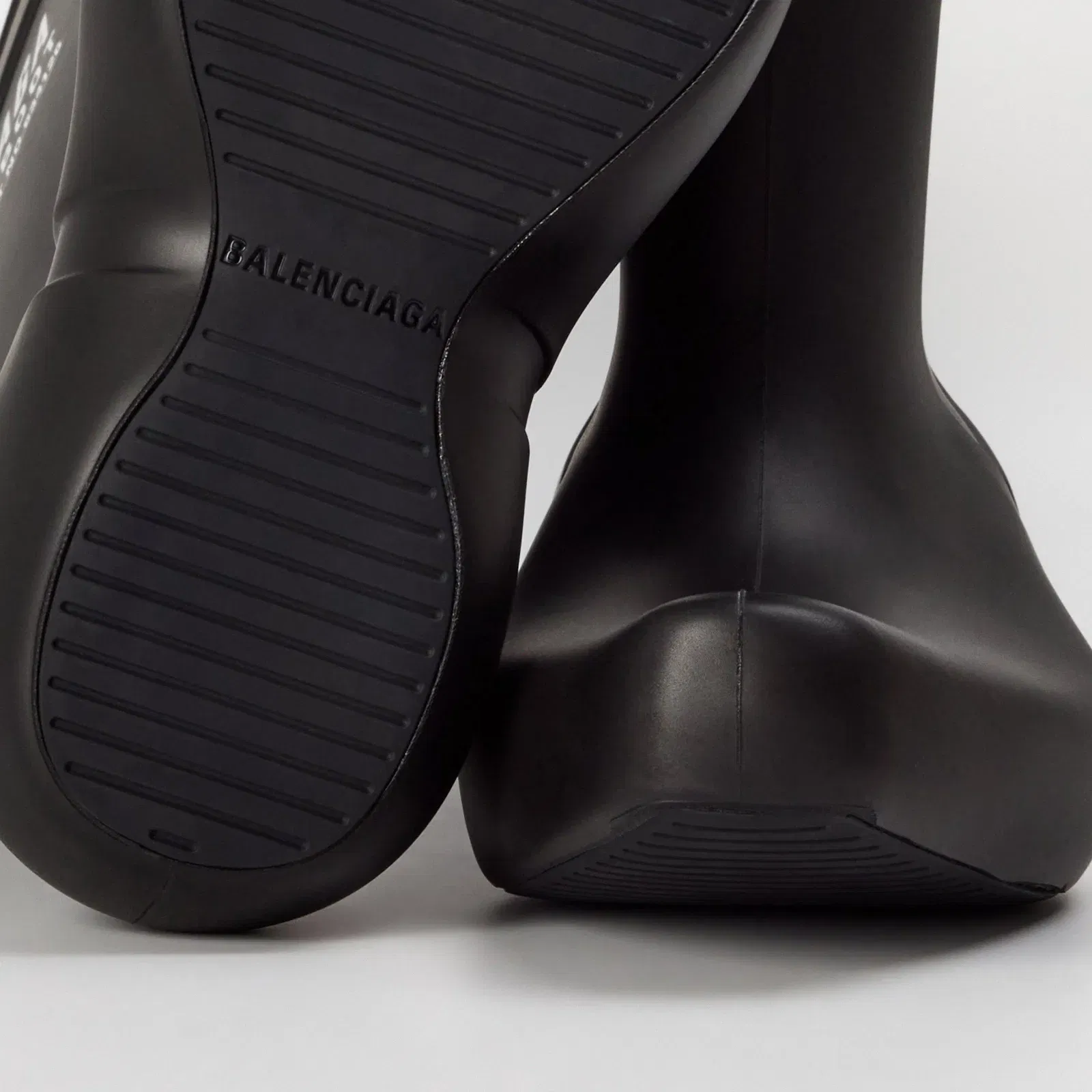 Structured Ankle Heeled Boots