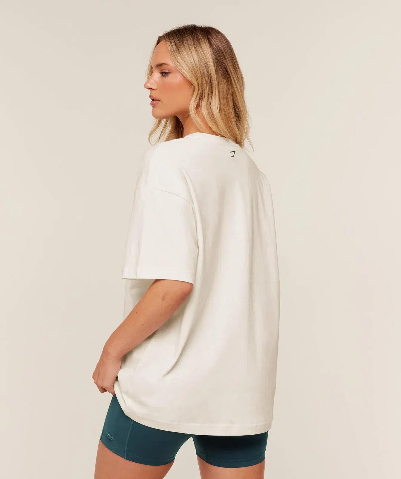 Gymshark Collegiate Graphic T-Shirt - GS Soft White