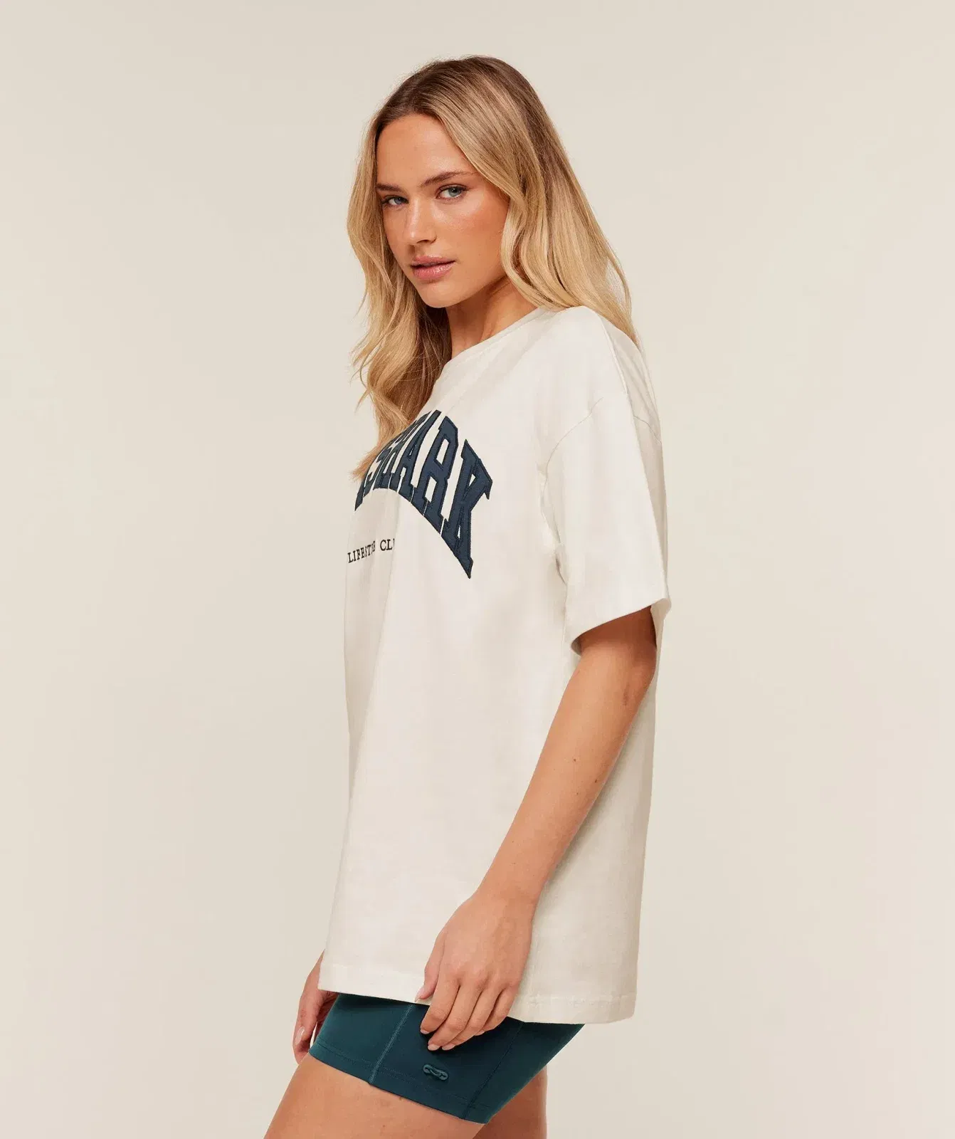 Gymshark Collegiate Graphic T-Shirt - GS Soft White