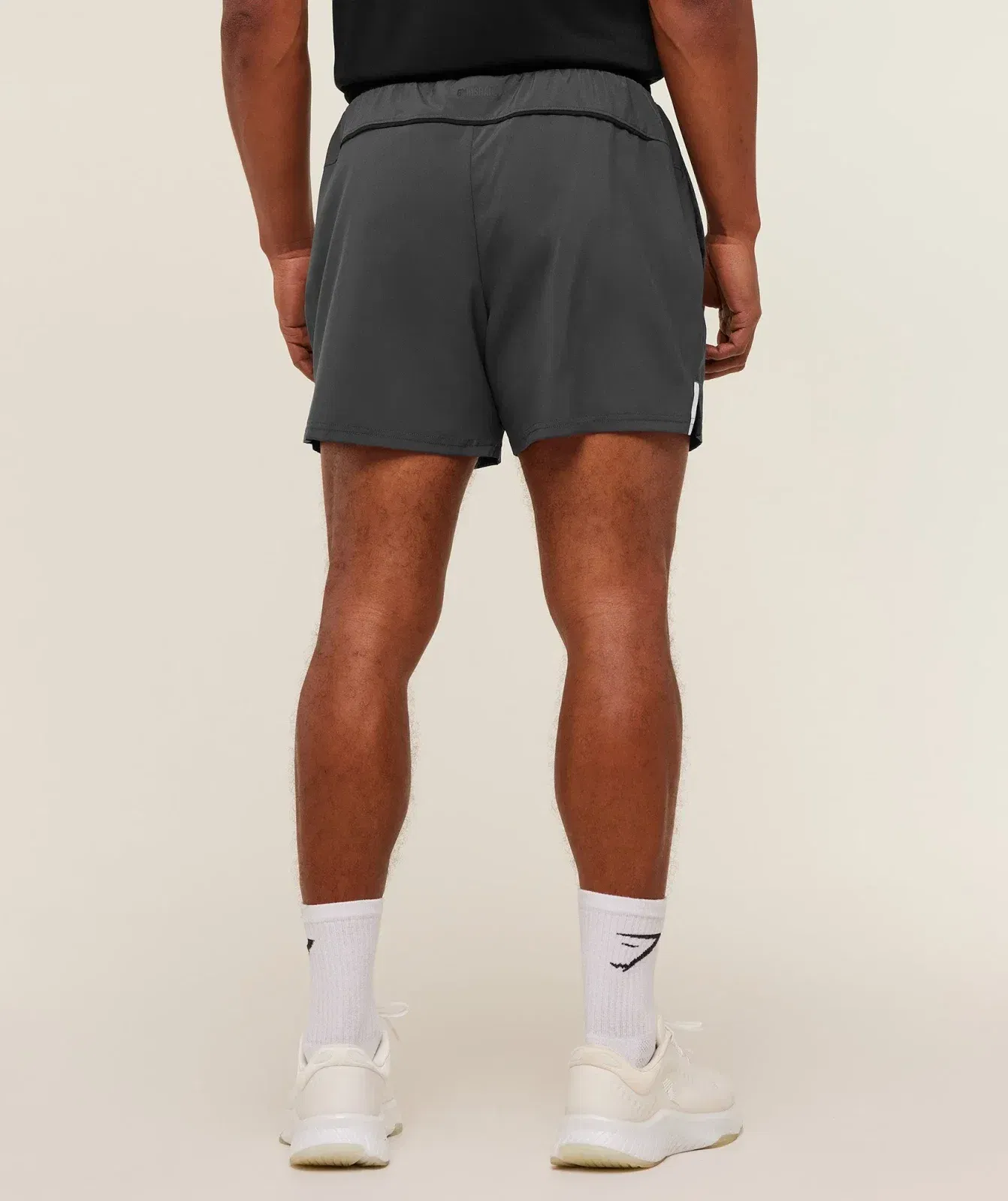 Gymshark Arrival Contrast Shorts - GS Onyx Grey/GS Black