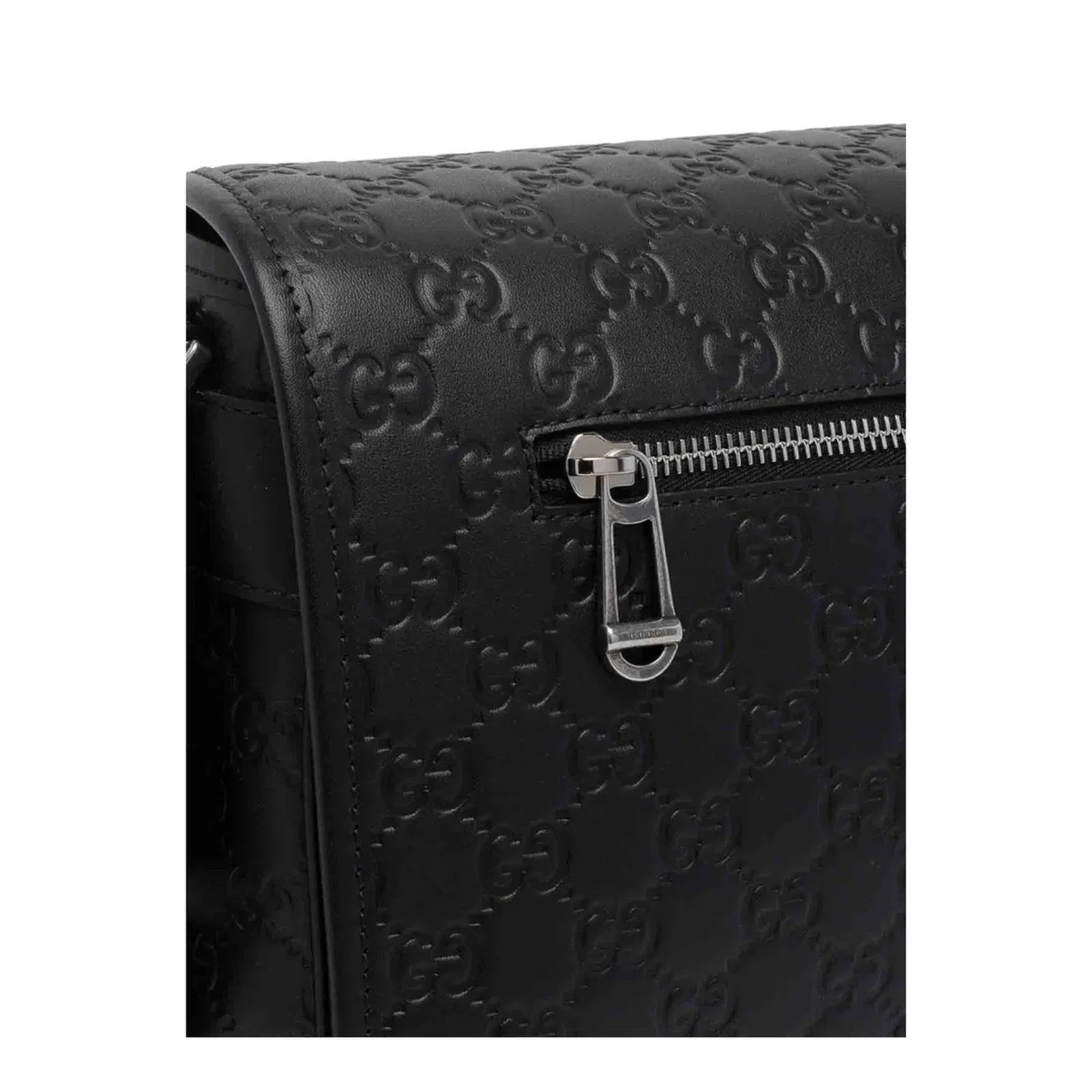 GG Emblem Medium Smooth Leather Crossbody - Black