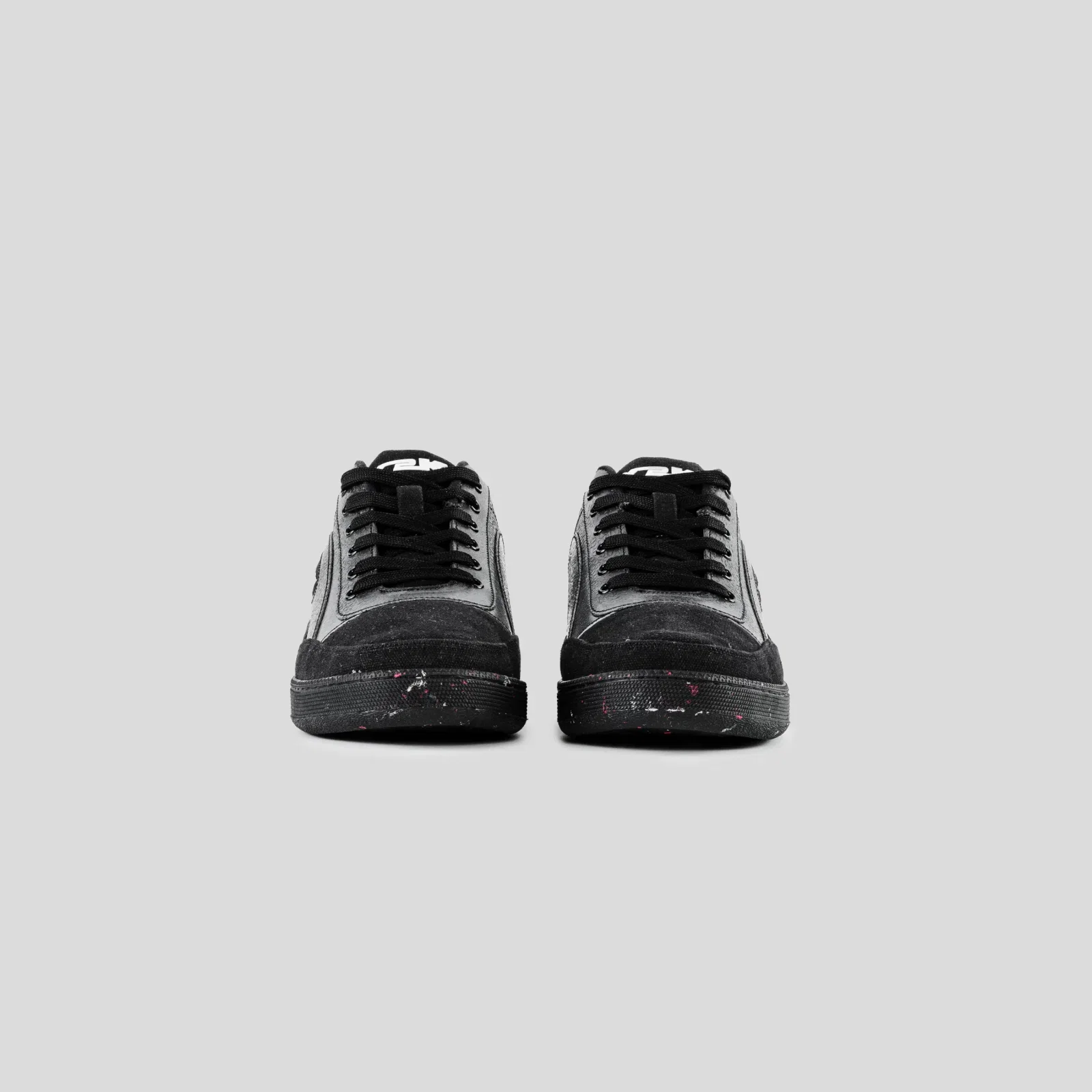 Shadow Black Y2K Pro | Sustainable Sneakers