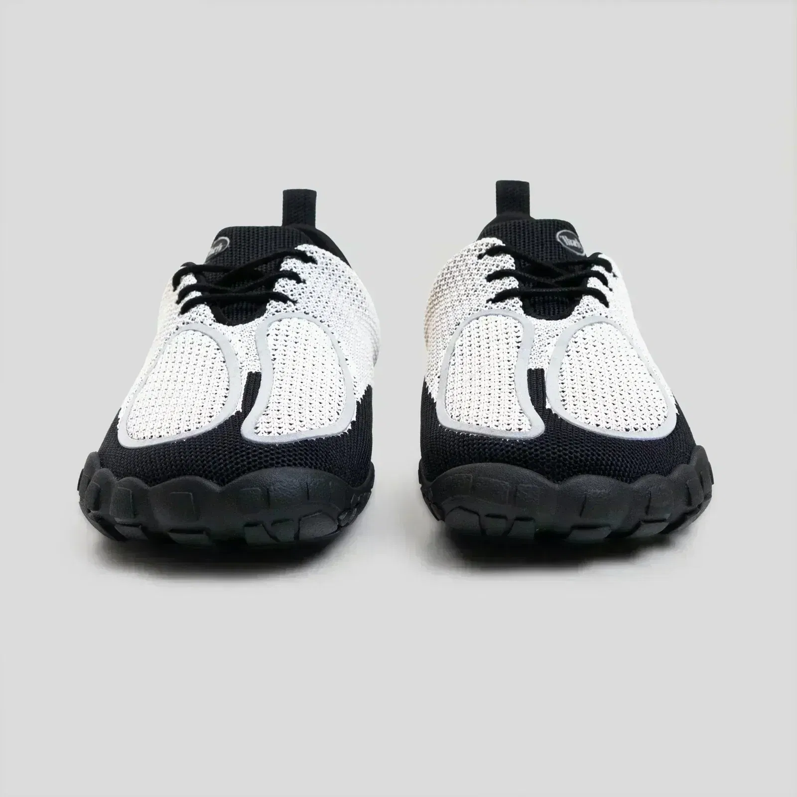 Tech Tabi Magnesium White | Barefoot Runner