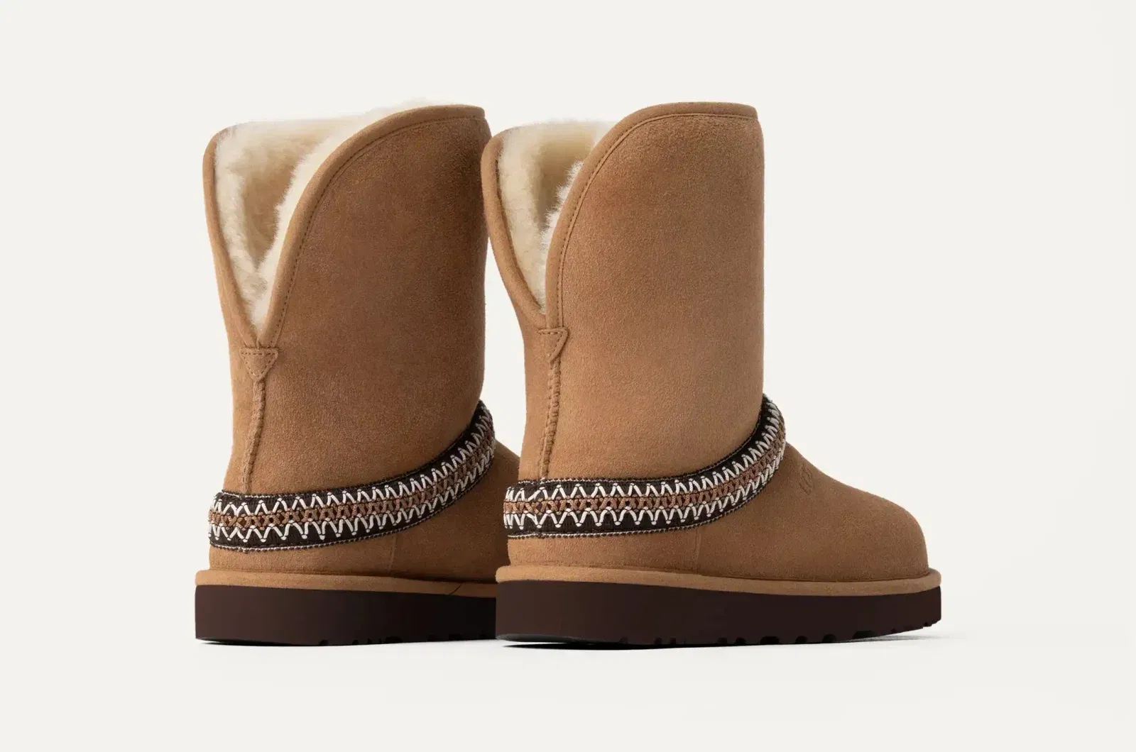 Ugg Classic Short Crescent Chestnut