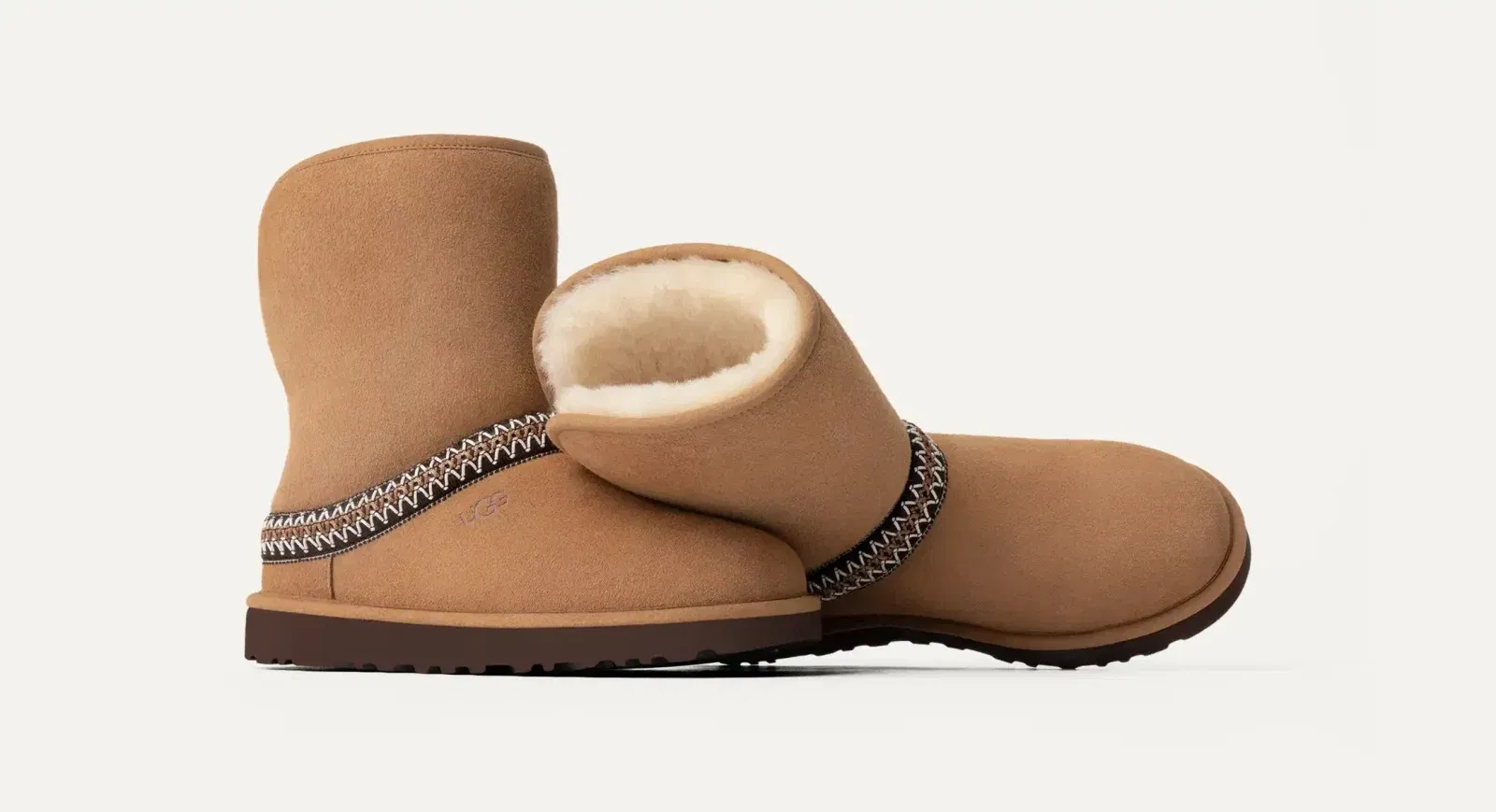 Ugg Classic Short Crescent Chestnut
