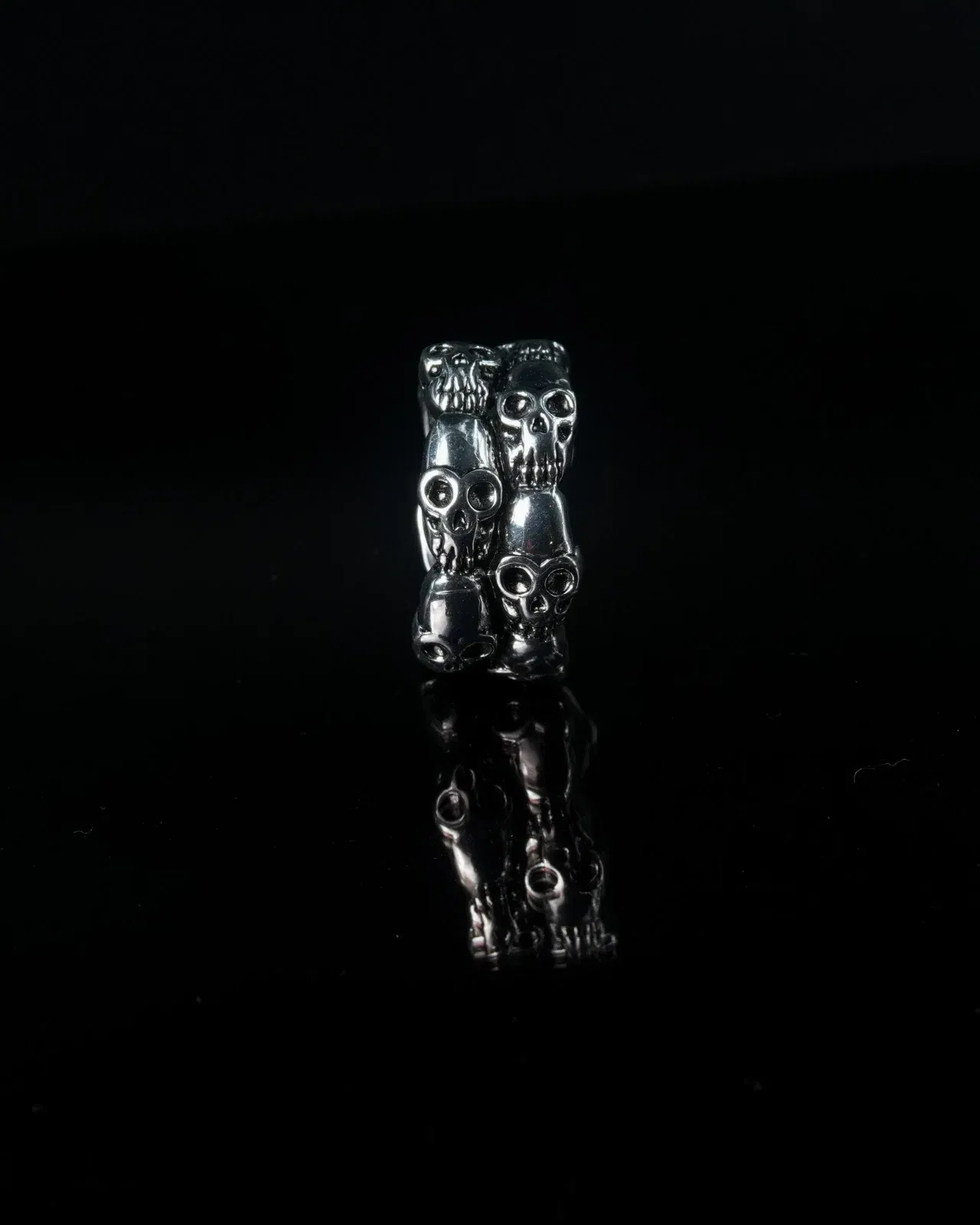 Manaca Skull Nexus Ring