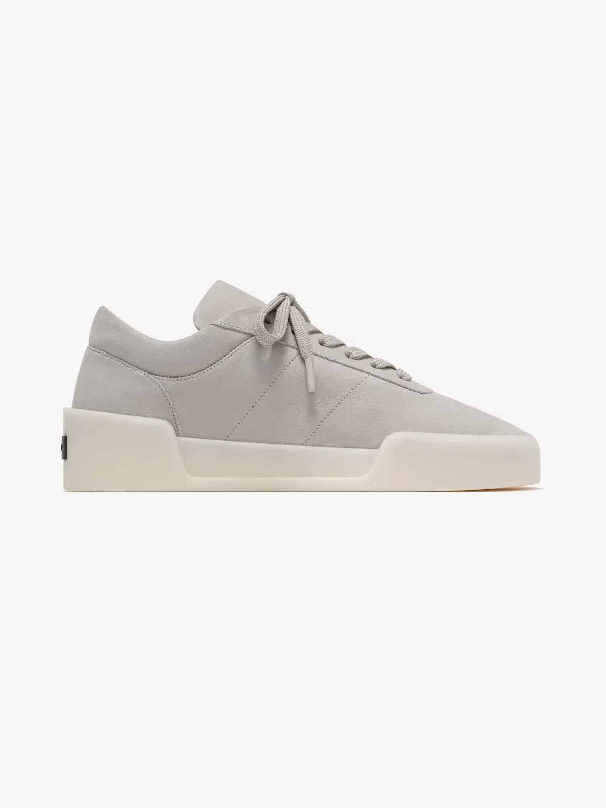 Essentials Suede Aerobic Low Light Grey