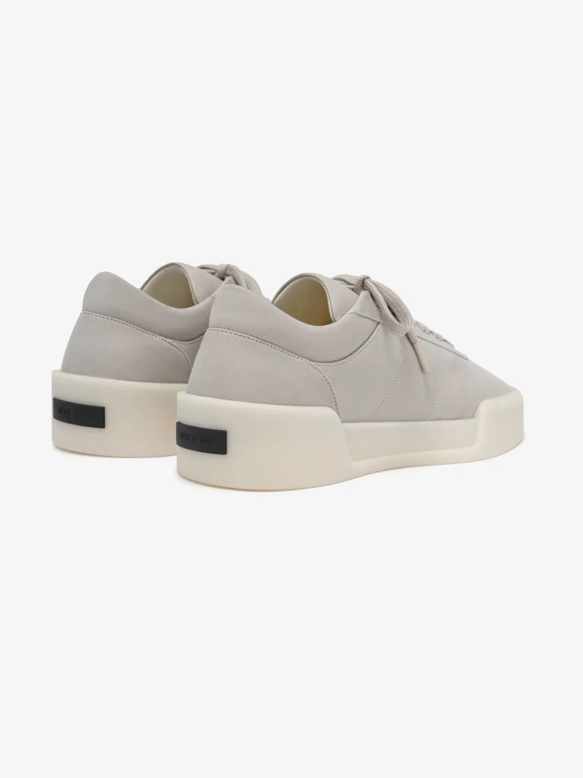 Essentials Suede Aerobic Low Light Grey