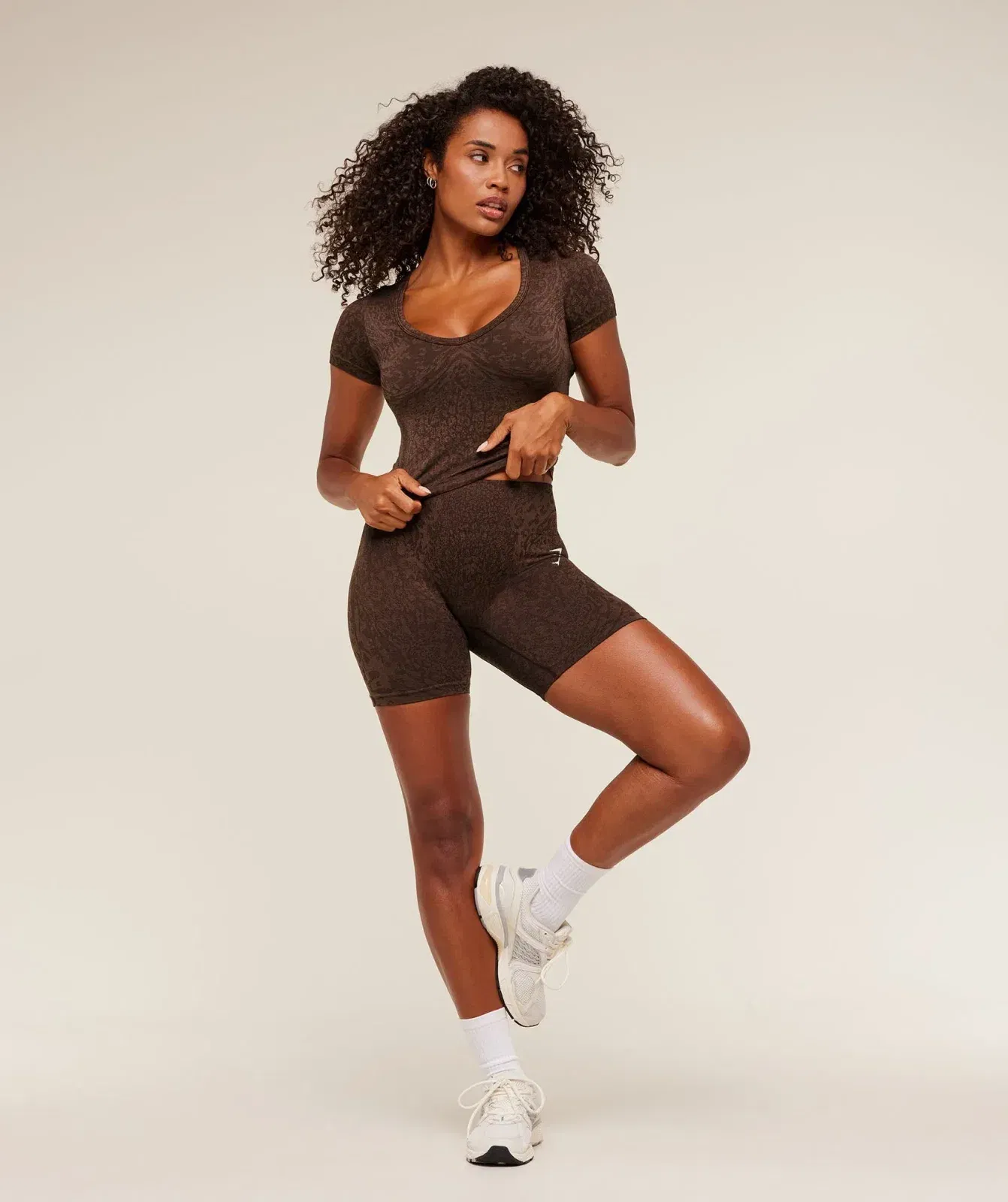 Gymshark Adapt Animal X Whitney Short Sleeve Top - Archive Brown / Soft Brown