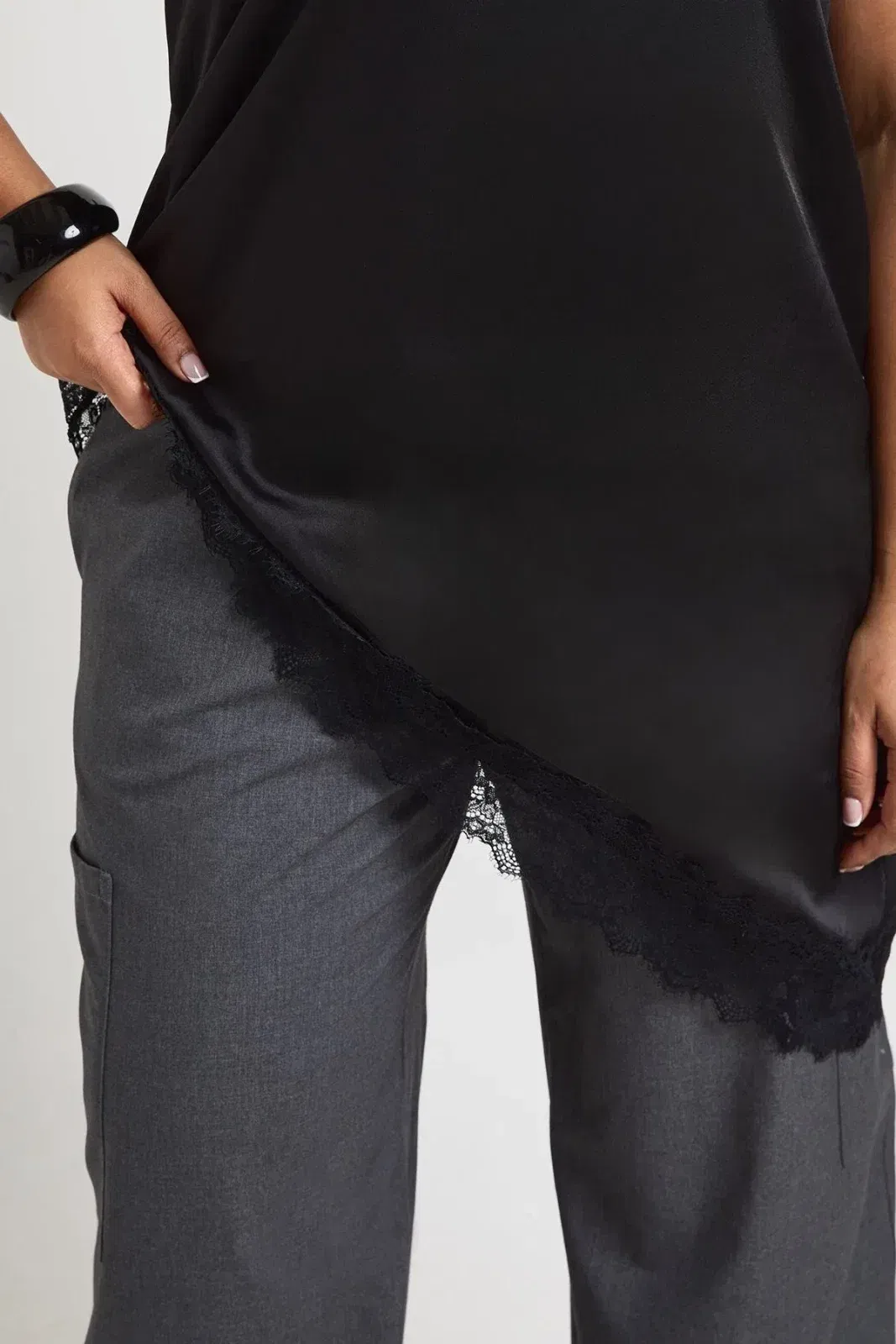 Plus Scoop Neck Asymmetric Hem Cami Top