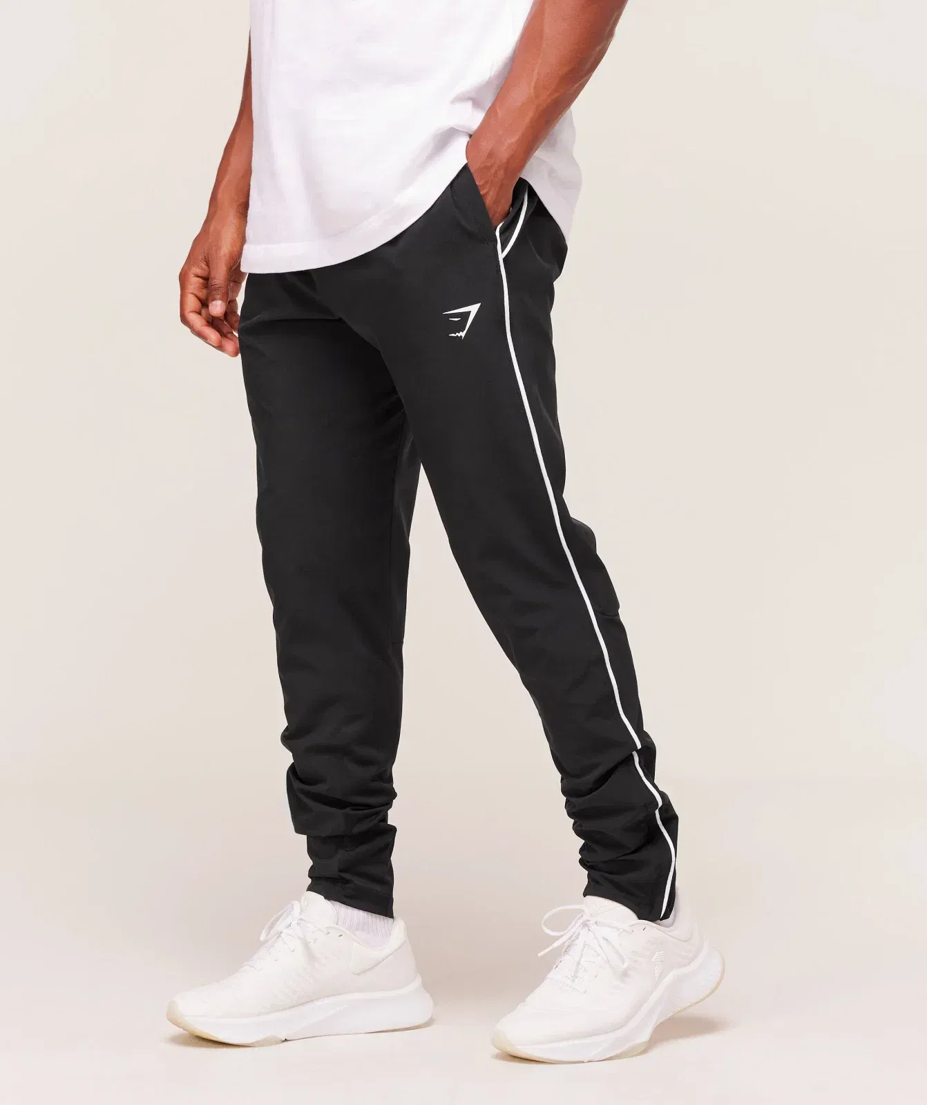Gymshark Arrival Woven Block Joggers - Black