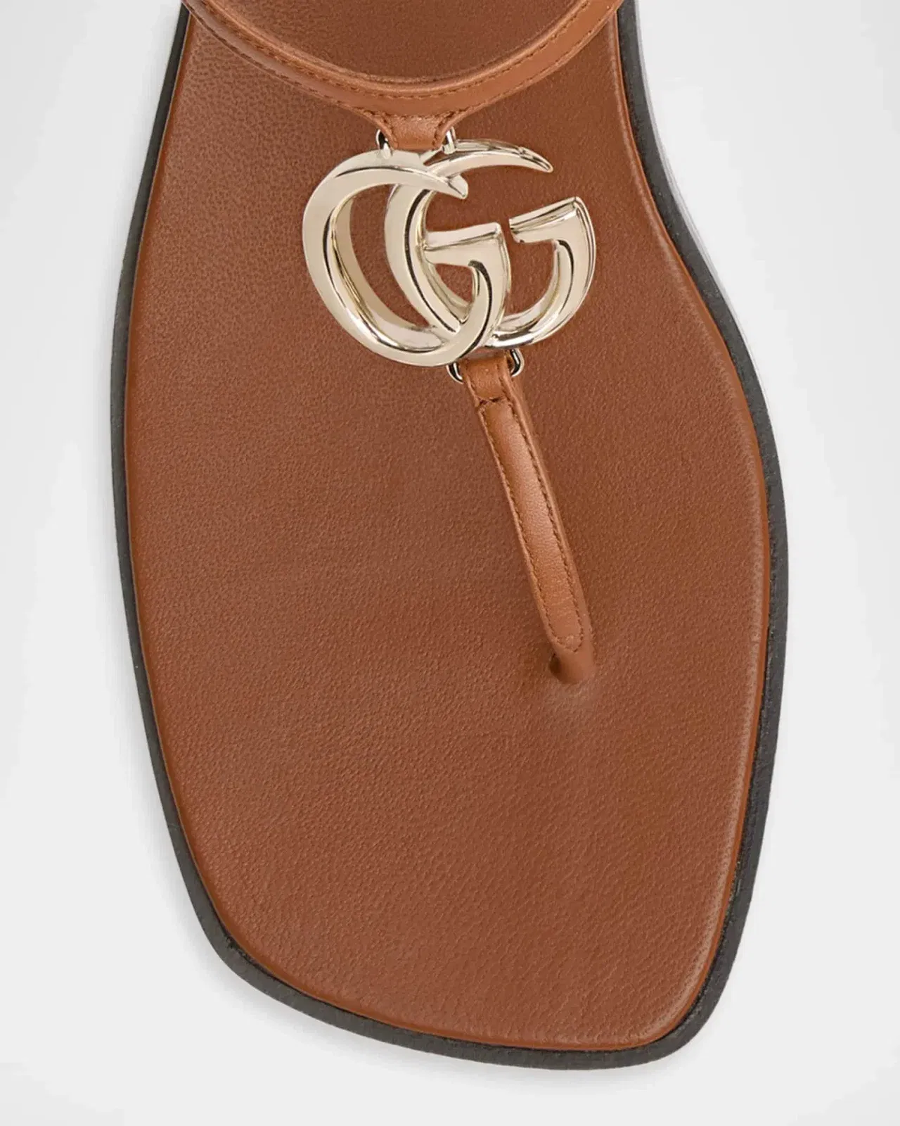 GG Marmont Leather Thong Sandals