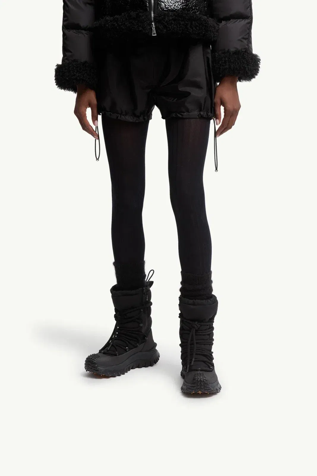 Moncler Trailgrip Aprs High Boots Black