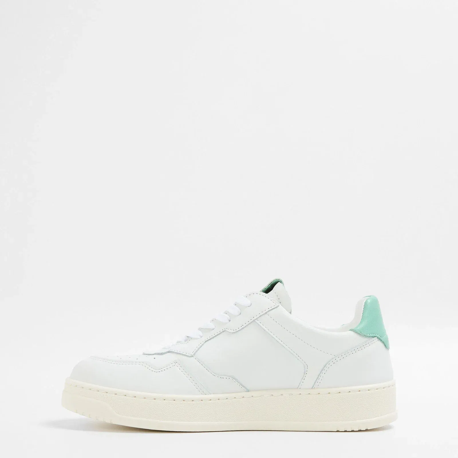 Apollo Low-Top Trainers