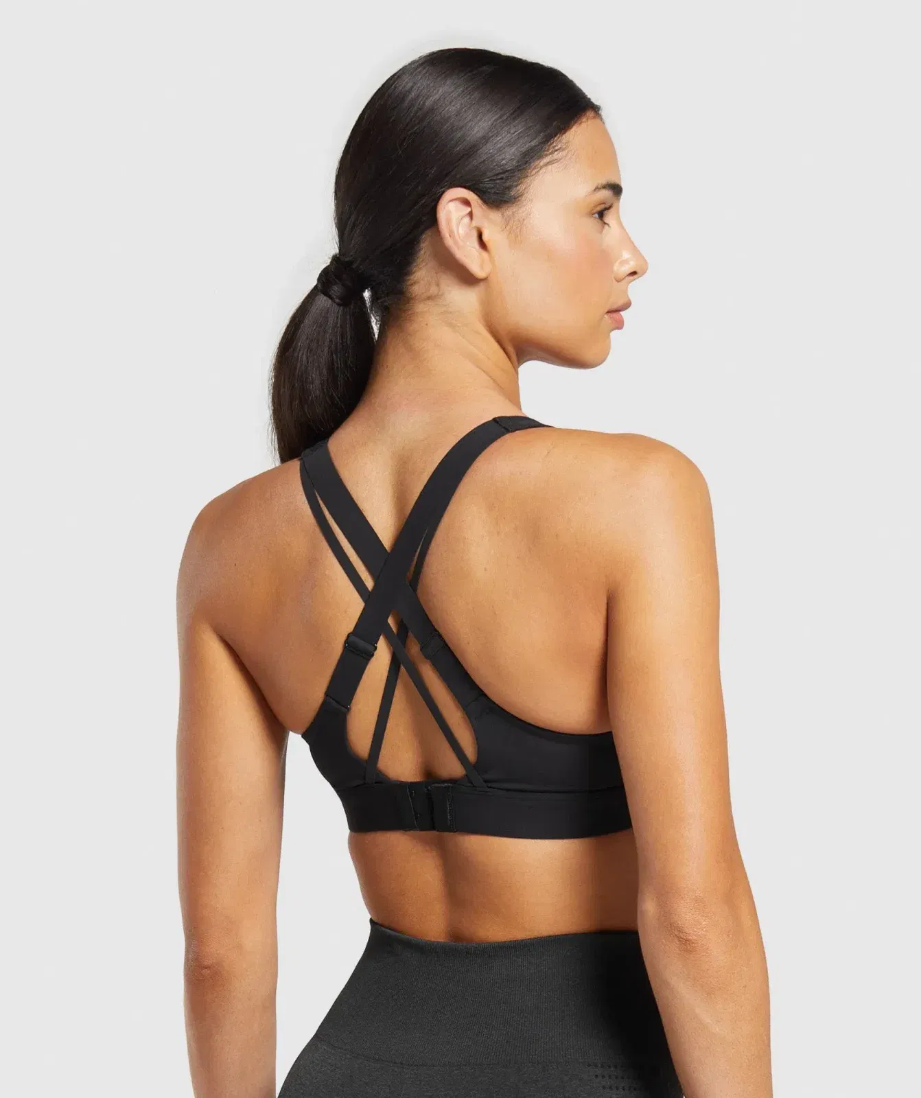 Women's Gymshark Strappy Back Medium Support Sports Bra Black