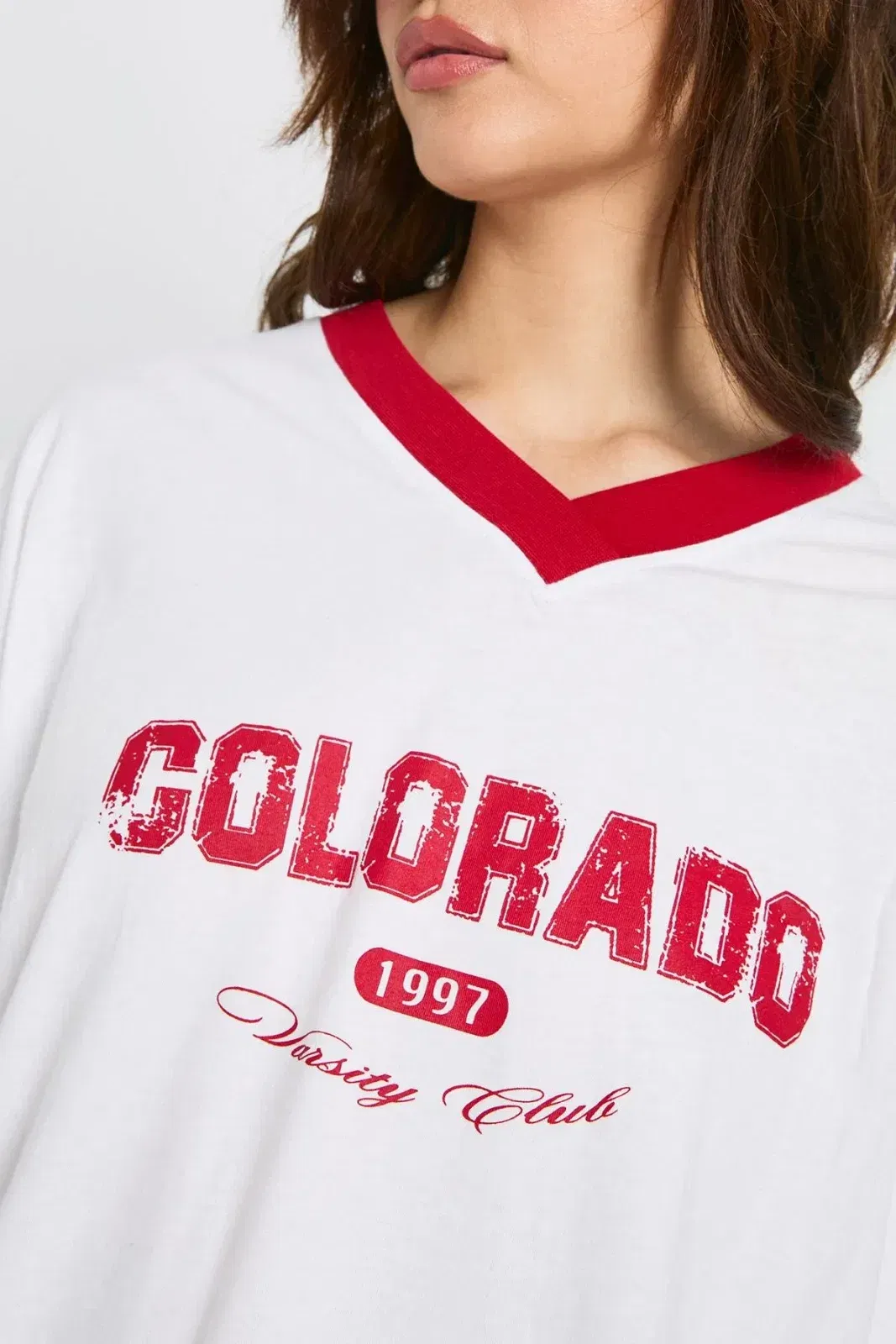 Colorado Contrast Binding Long Sleeve Top