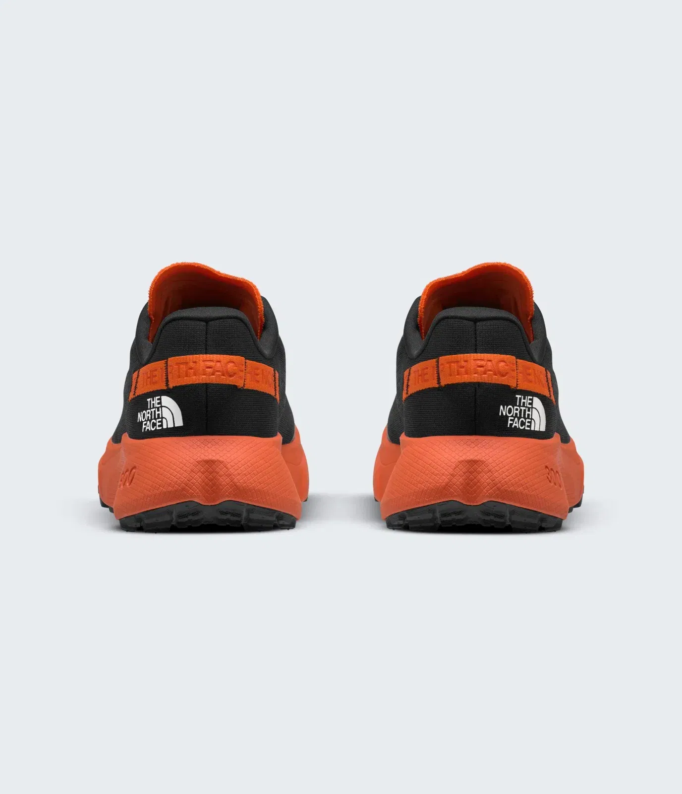 The North Face Mens Altamesa 300 TNF Black/Solar Flare