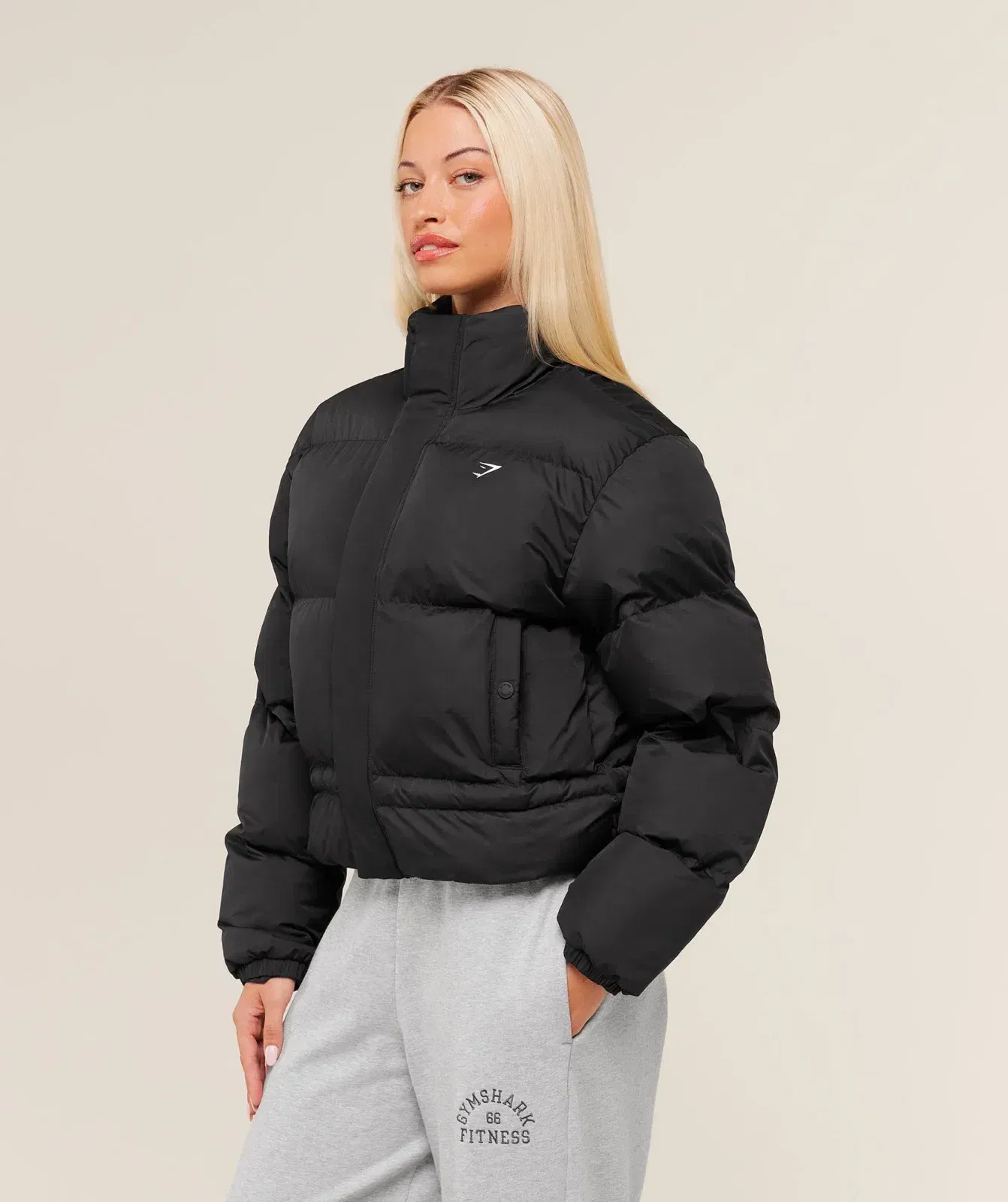 Women's Gymshark Puffer Jacket Black