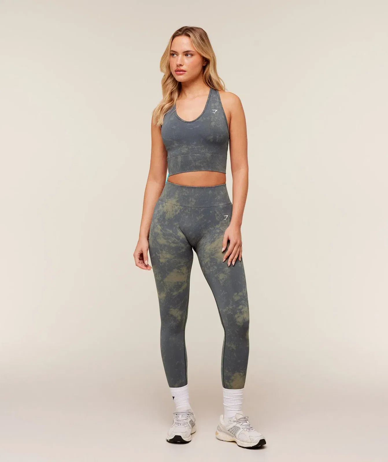 Gymshark Washed Crop Tank - GS Onyx Grey Wash
