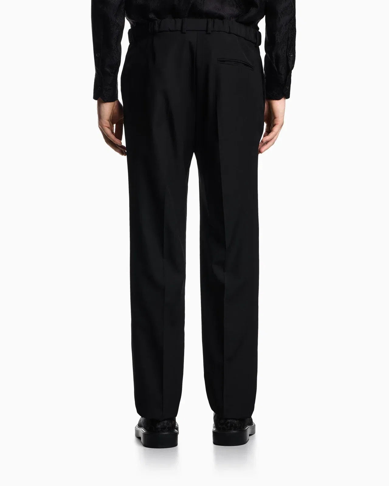 Emporio Armani Trousers with a pleat in virgin wool with a technical finish
