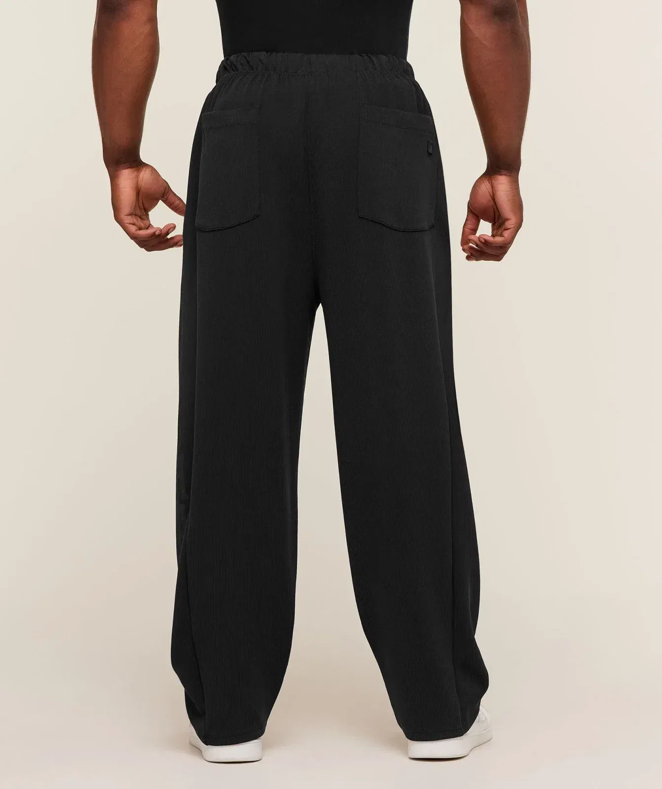Gymshark Straight Leg Tracksuit Pant - Black