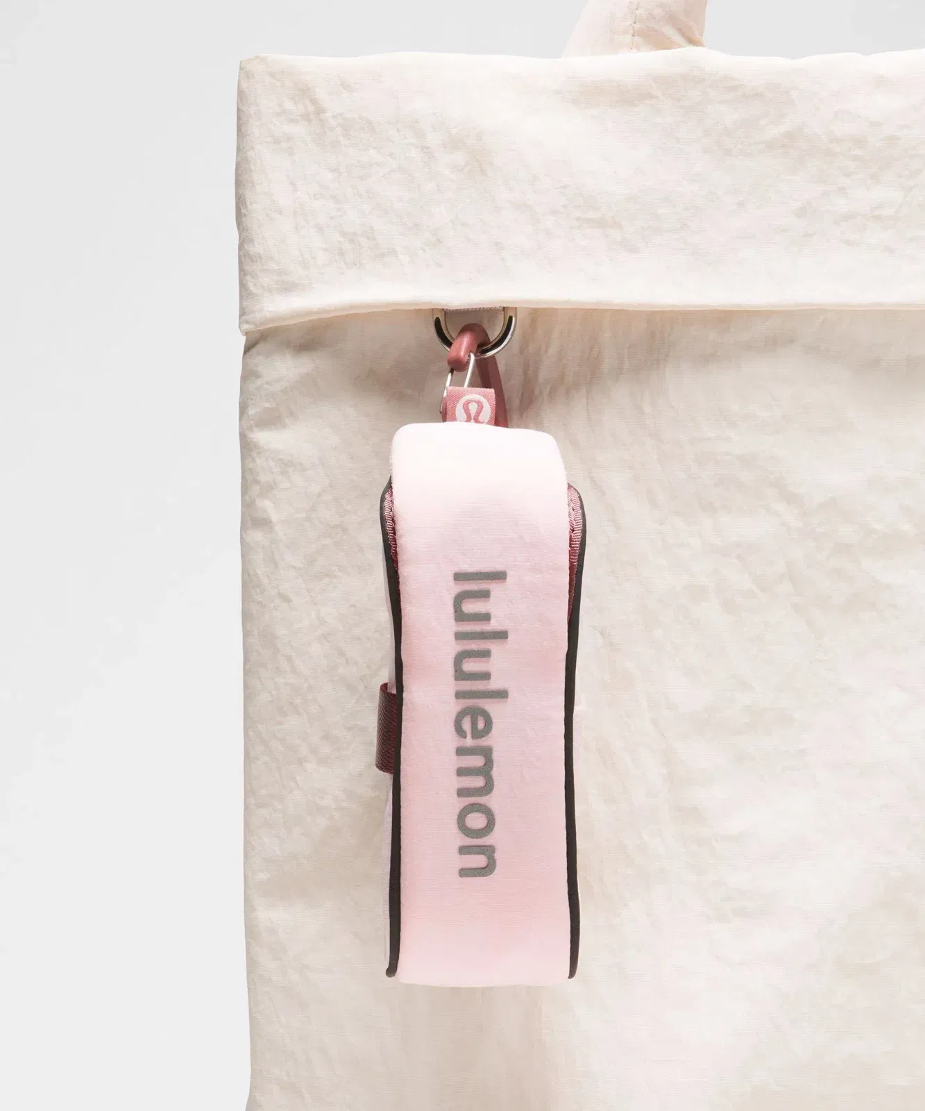 Lululemon Clippable Nano Golf Pouch