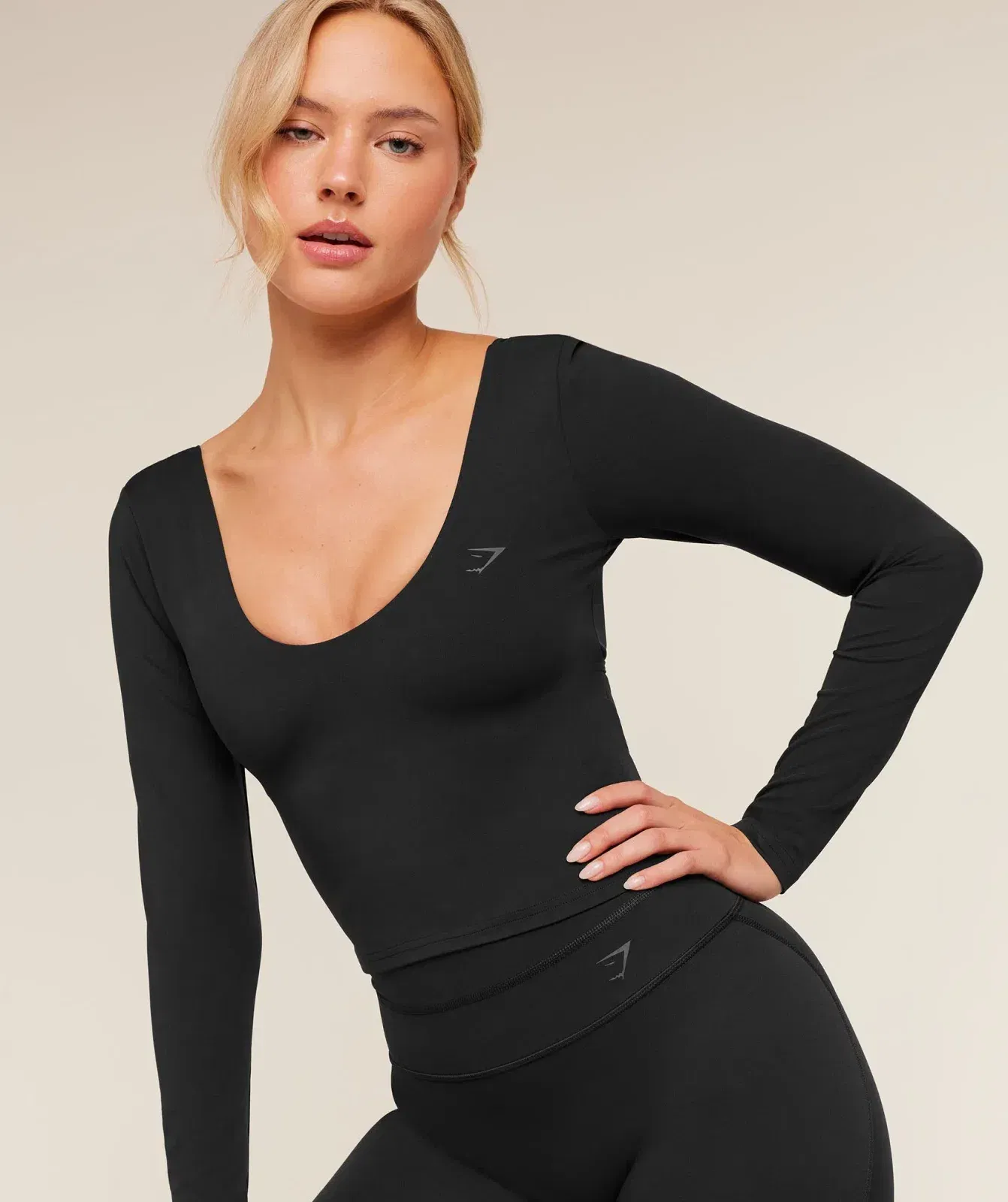 Women's Gymshark Crossover Back Long Sleeve Top Black