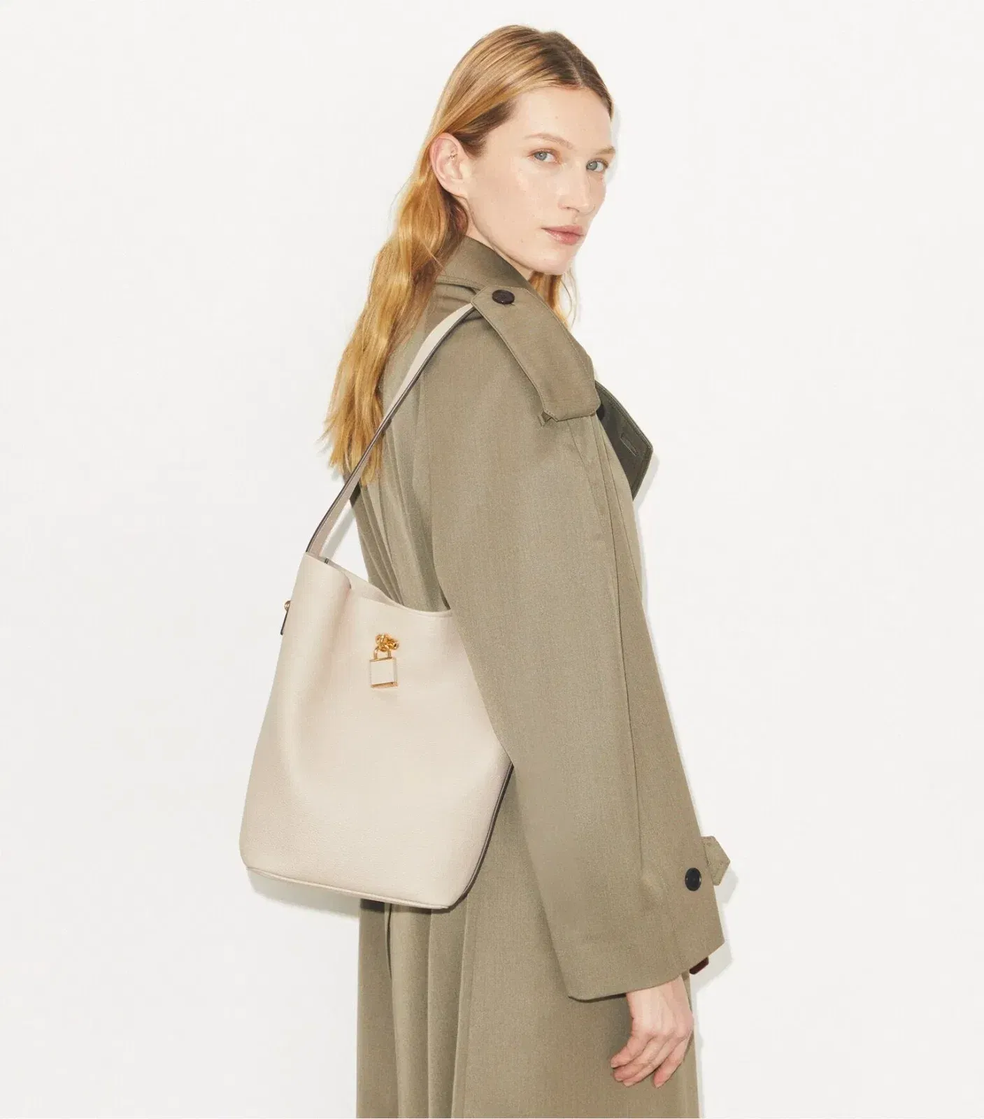 Lock Slim Bucket Bag