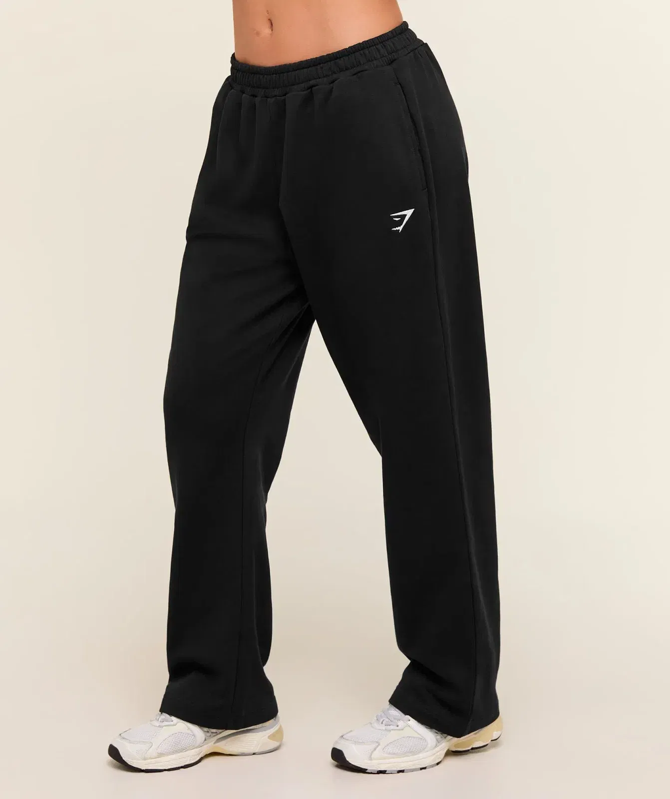 Women's Gymshark Training Fleece Straight Leg Regular Joggers Black