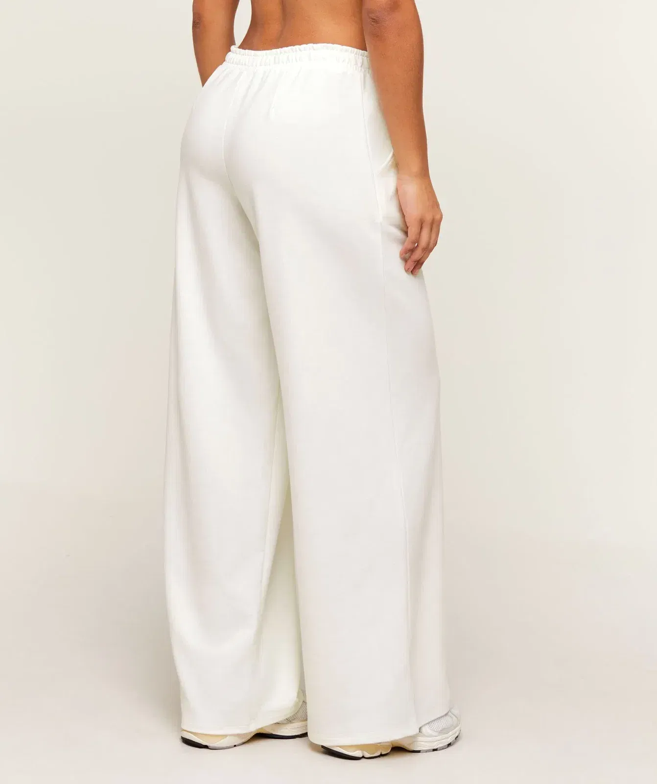 Women's Gymshark Lightweight Wide Leg Pant Tall Soft White
