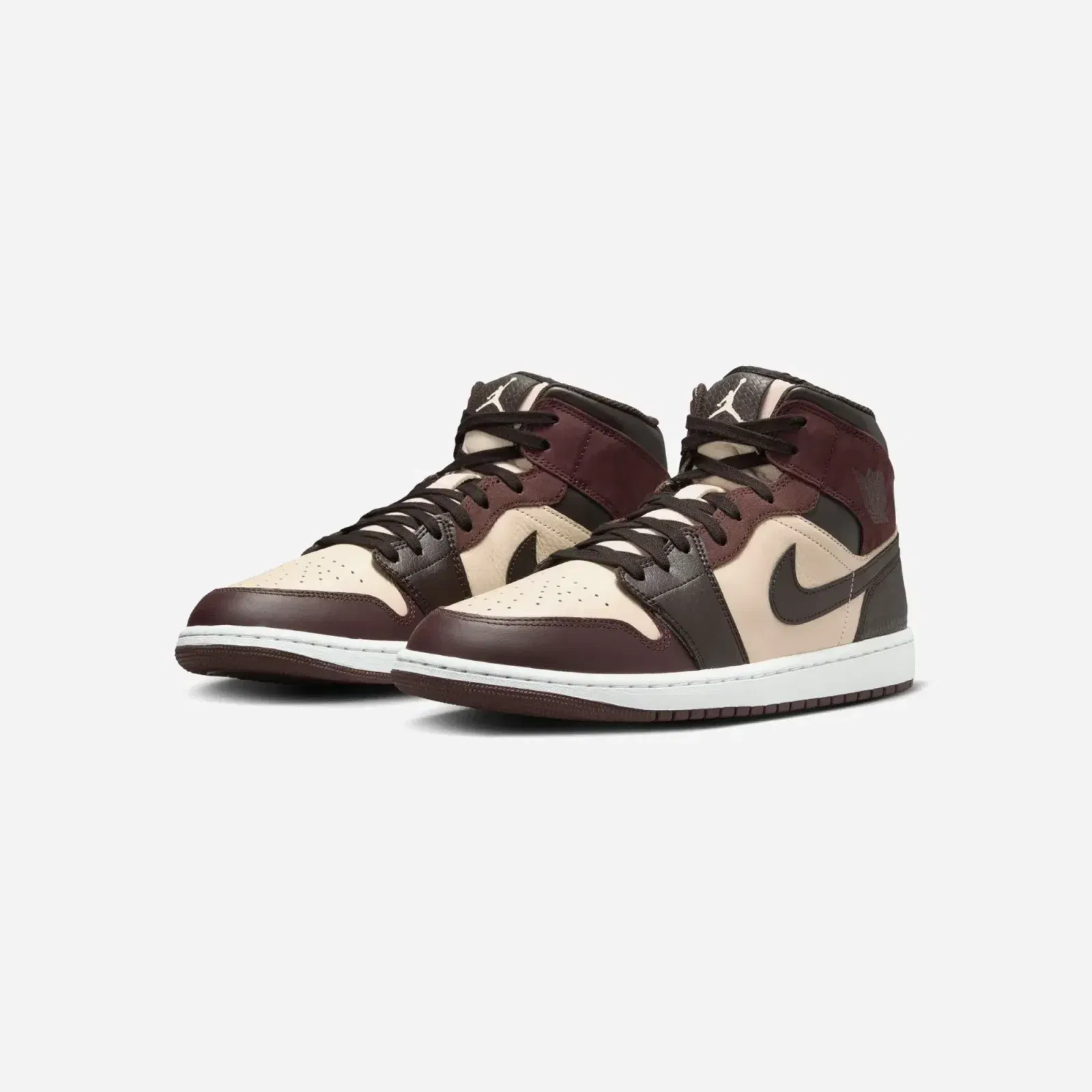 Nike Air Jordan 1 Mid SE Paris YMCA