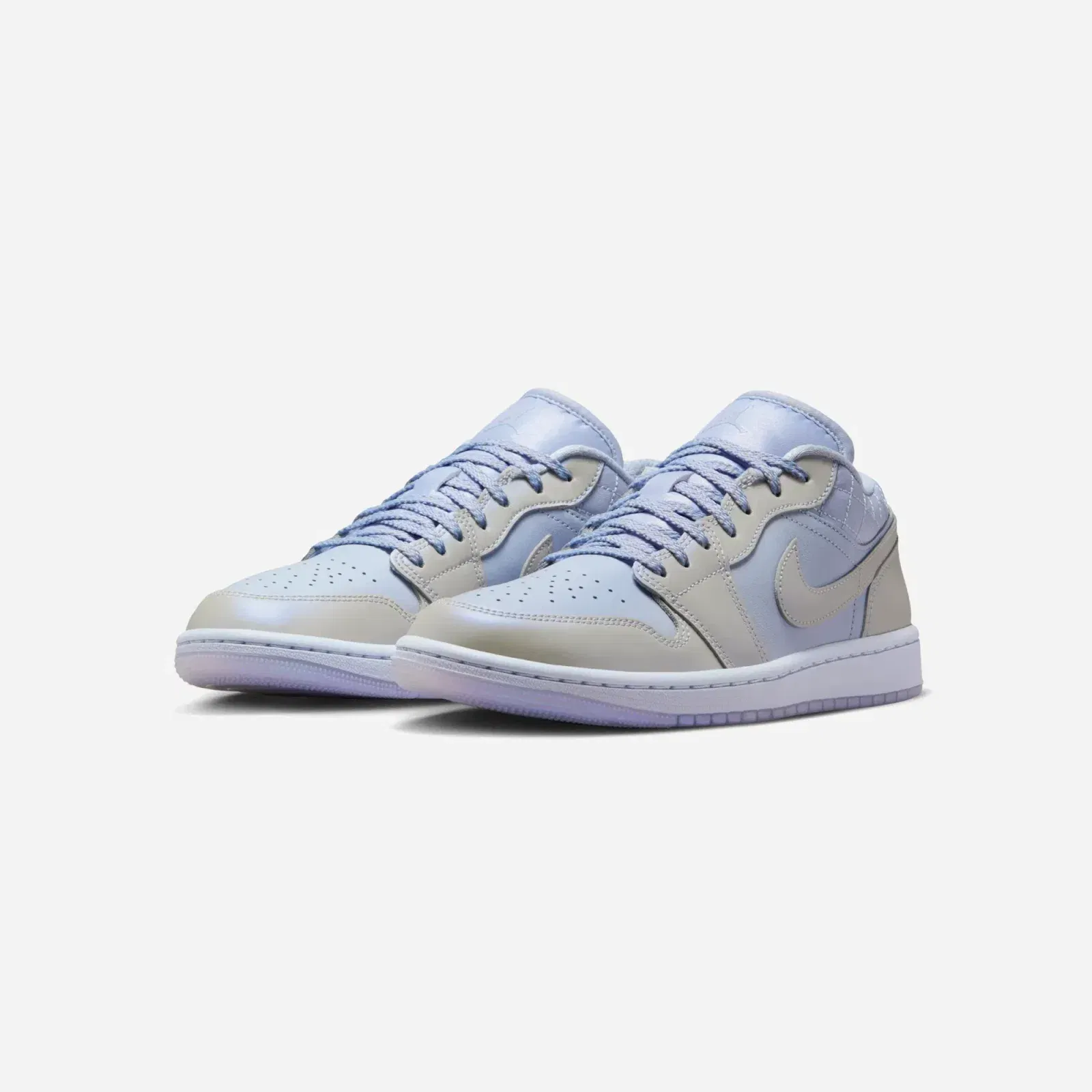 Nike Air Jordan 1 Low SE Ghost Pearlized Quilt WMNS