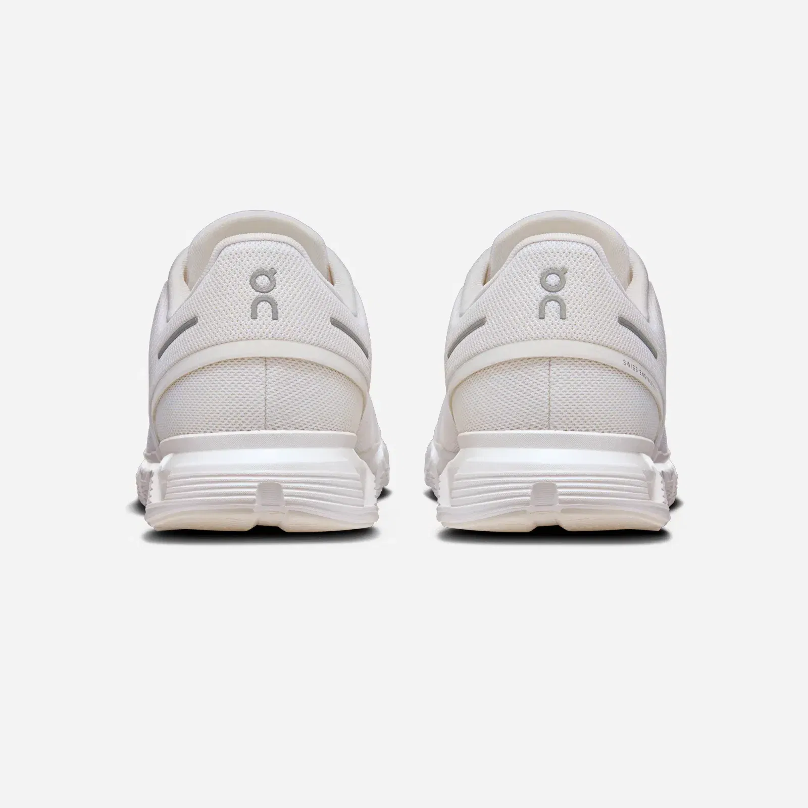 ON Cloud 6 'Triple White'
