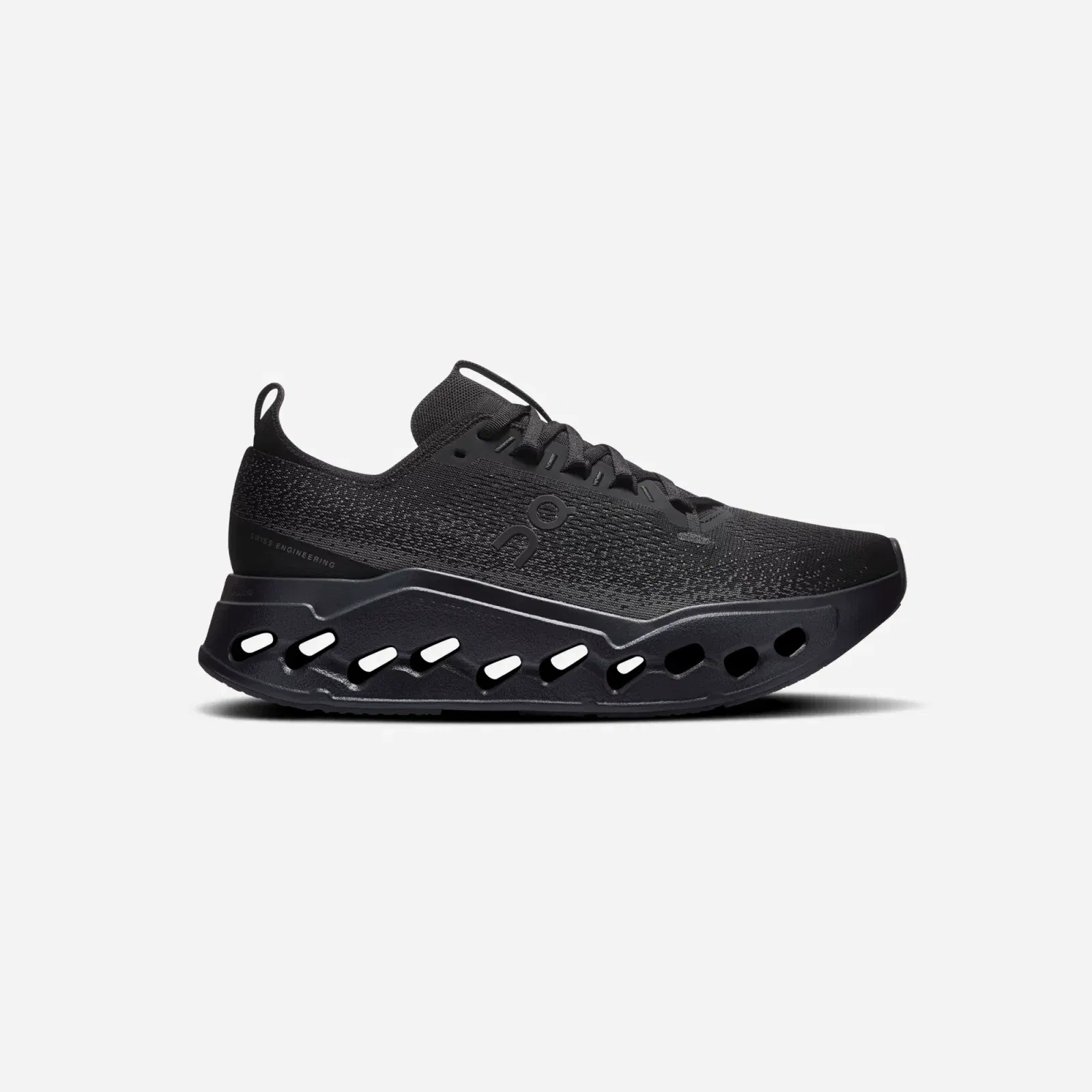 On Running Cloudsurfer Max Erewhon Black