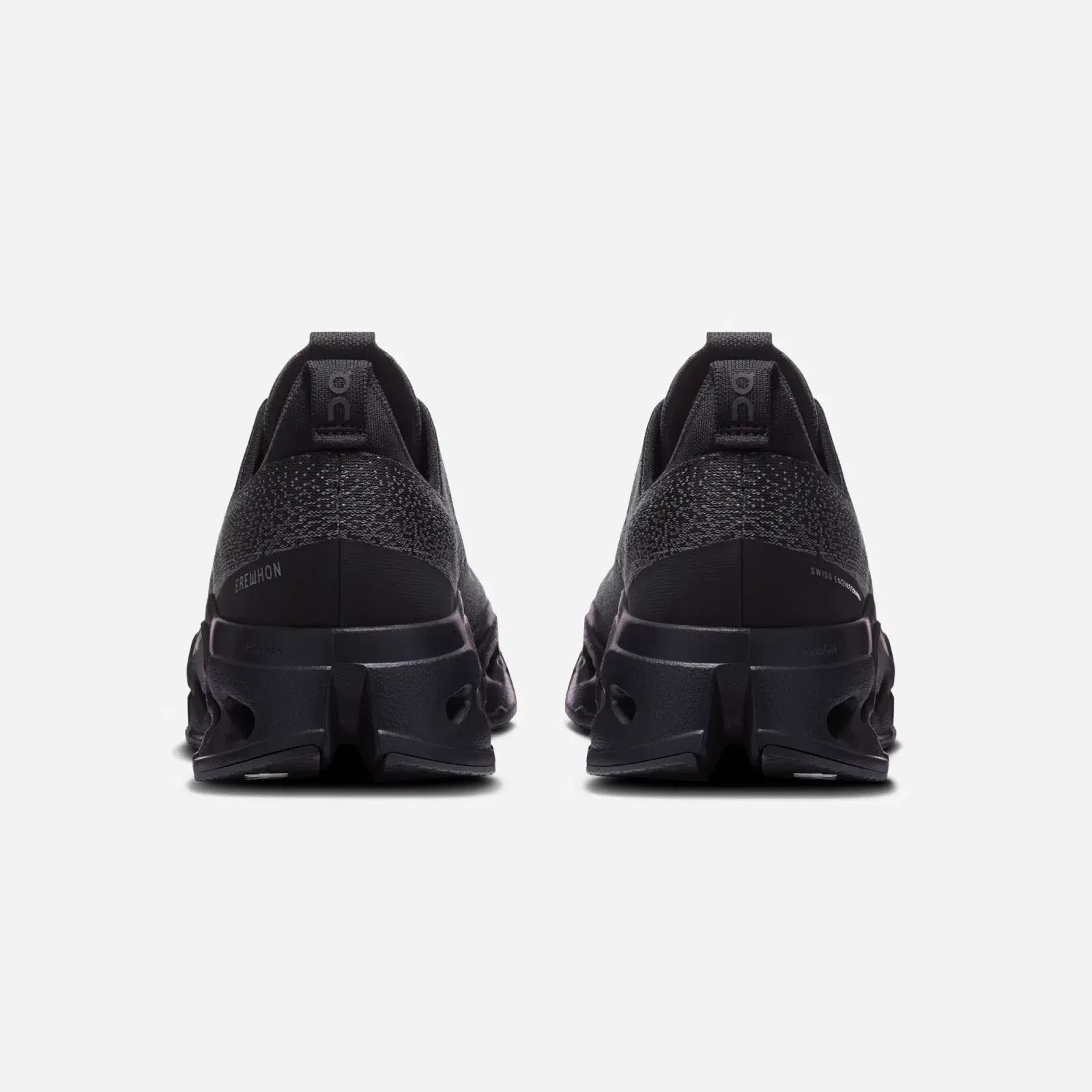 On Running Cloudsurfer Max Erewhon Black