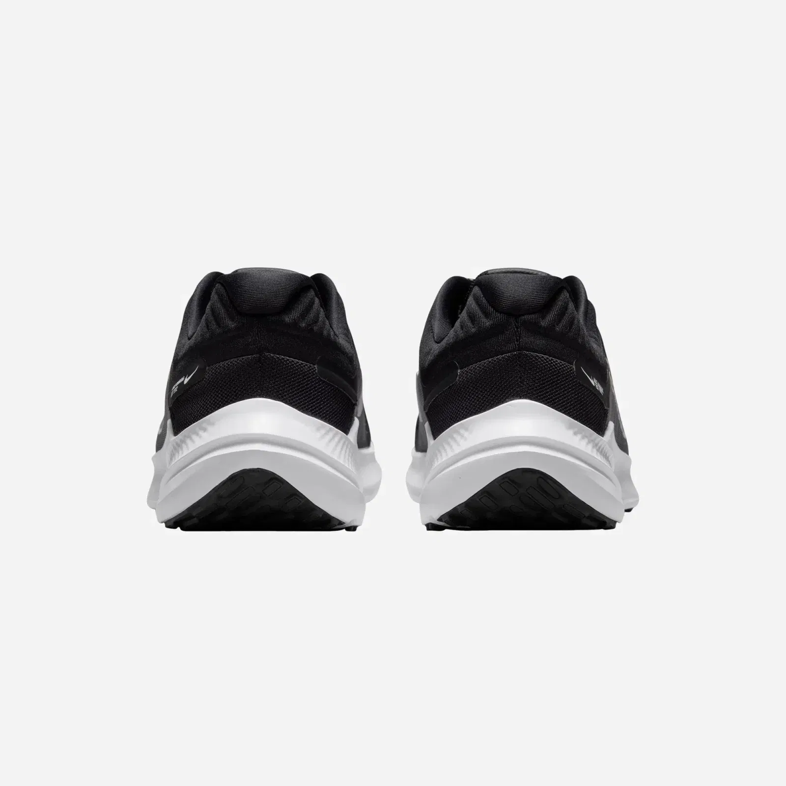 Nike Quest 5 Black White WMNS