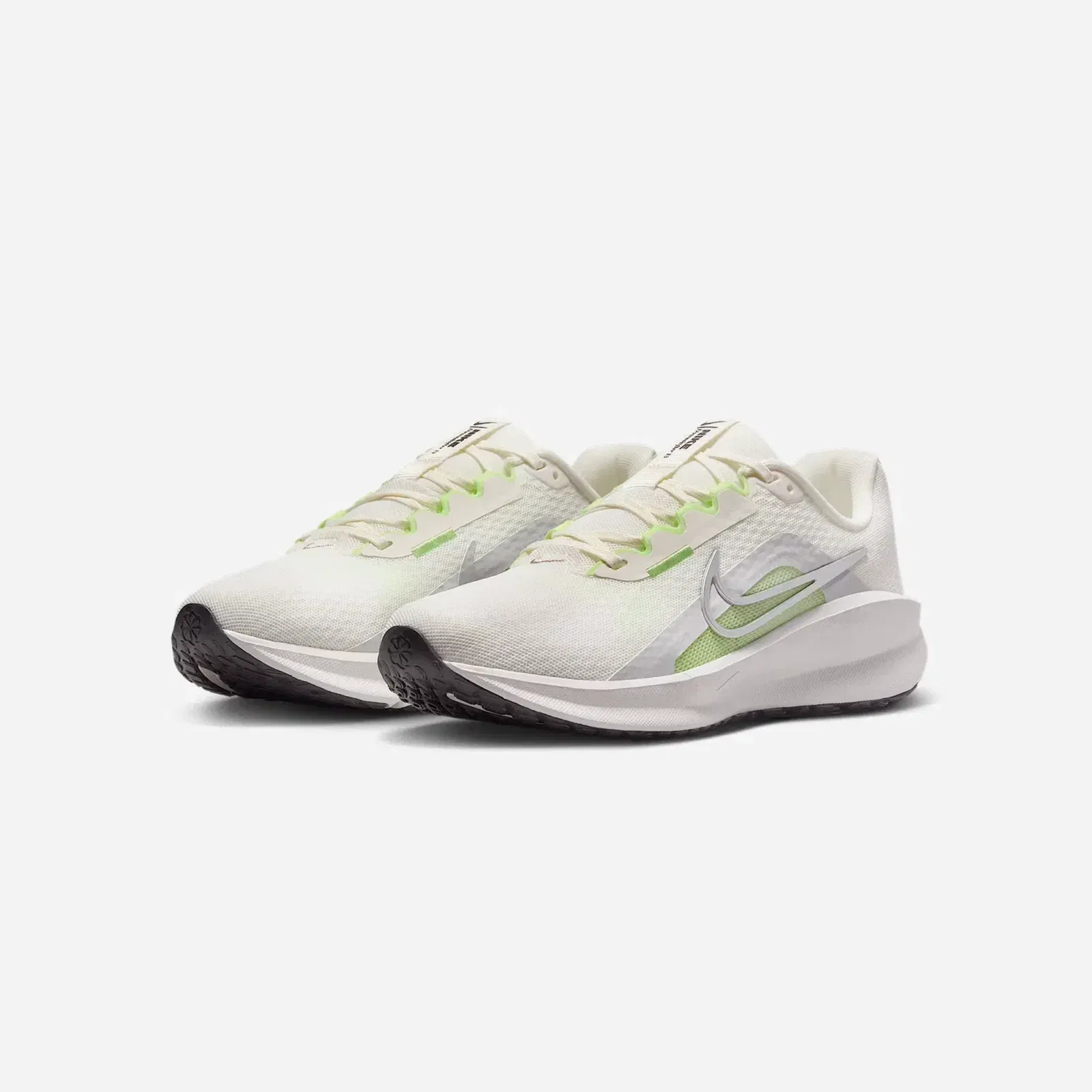 Nike Downshifter 13 Sail Photon Dust Summit White Metallic Silver WMNS