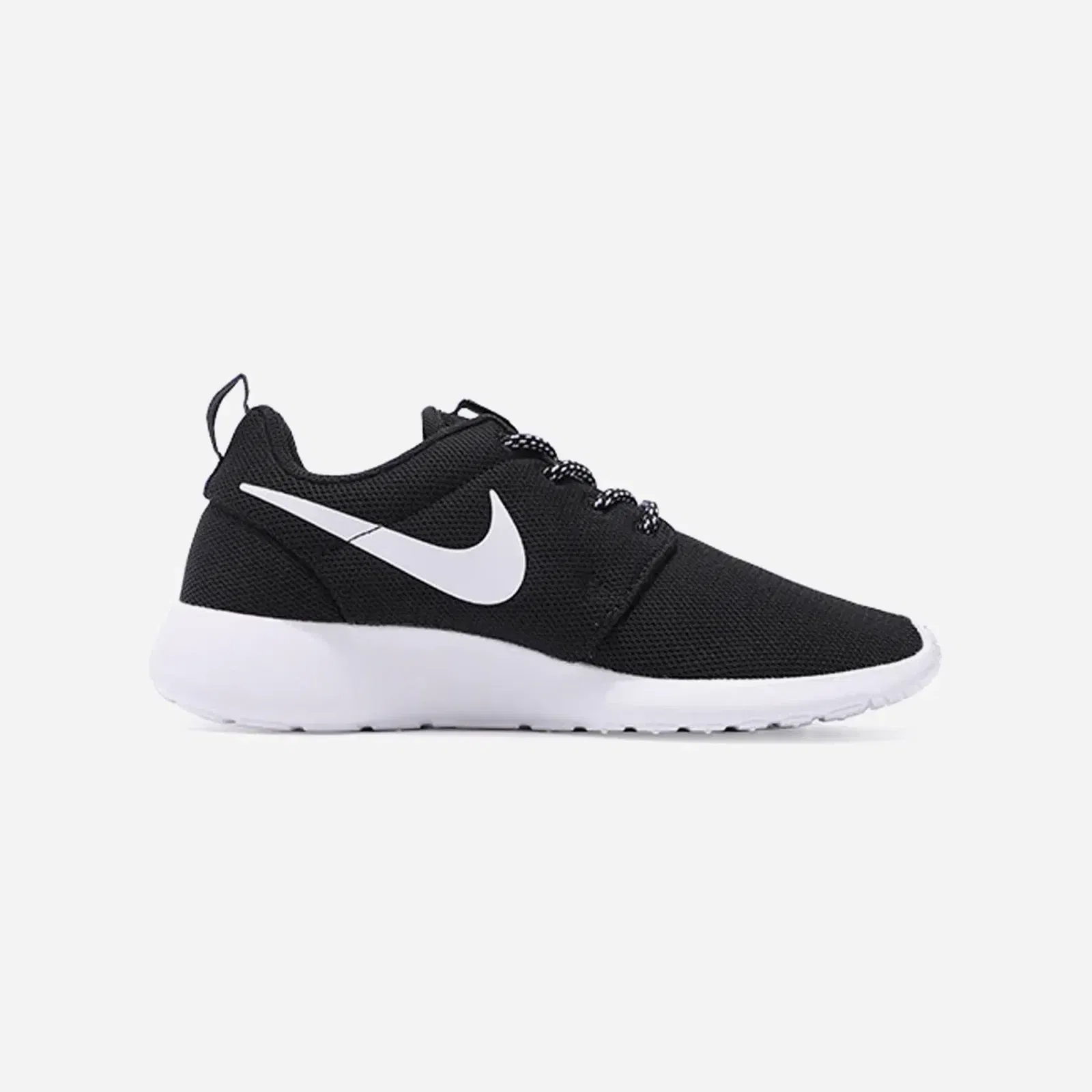 Nike Roshe One Black White Dark Grey WMNS