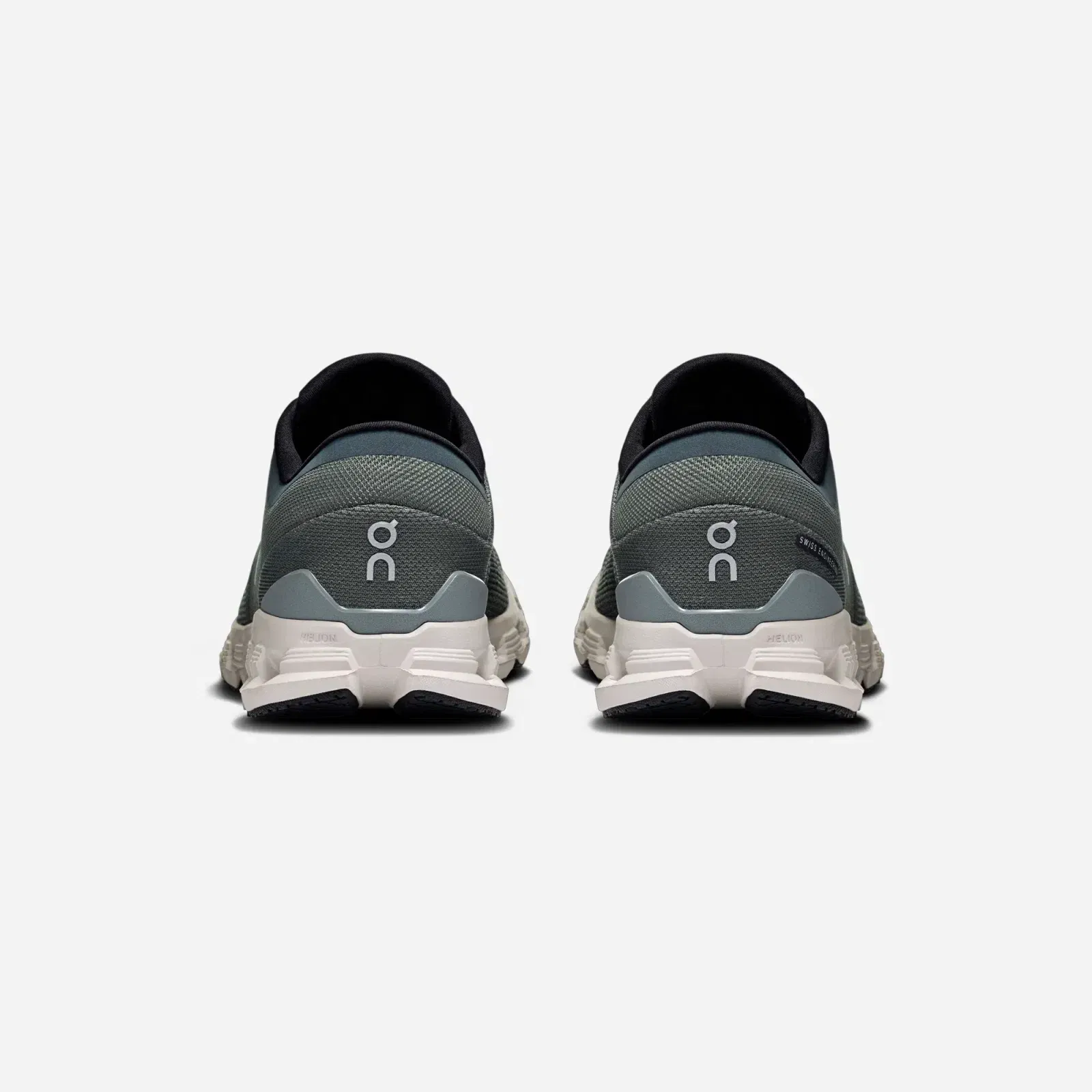 ON Running Cloud X 4 Shadow Apollo