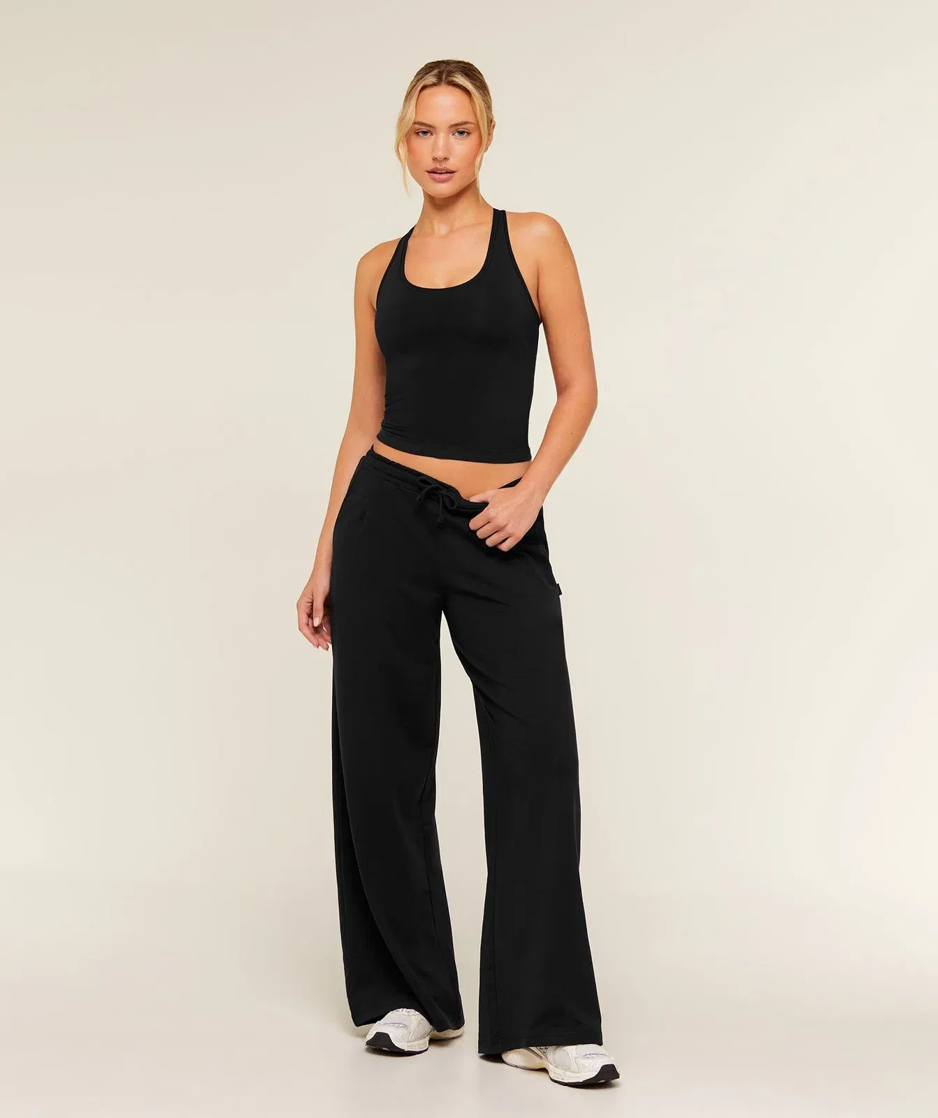 Women's Gymshark Lightweight Wide Leg Pants Regular Black
